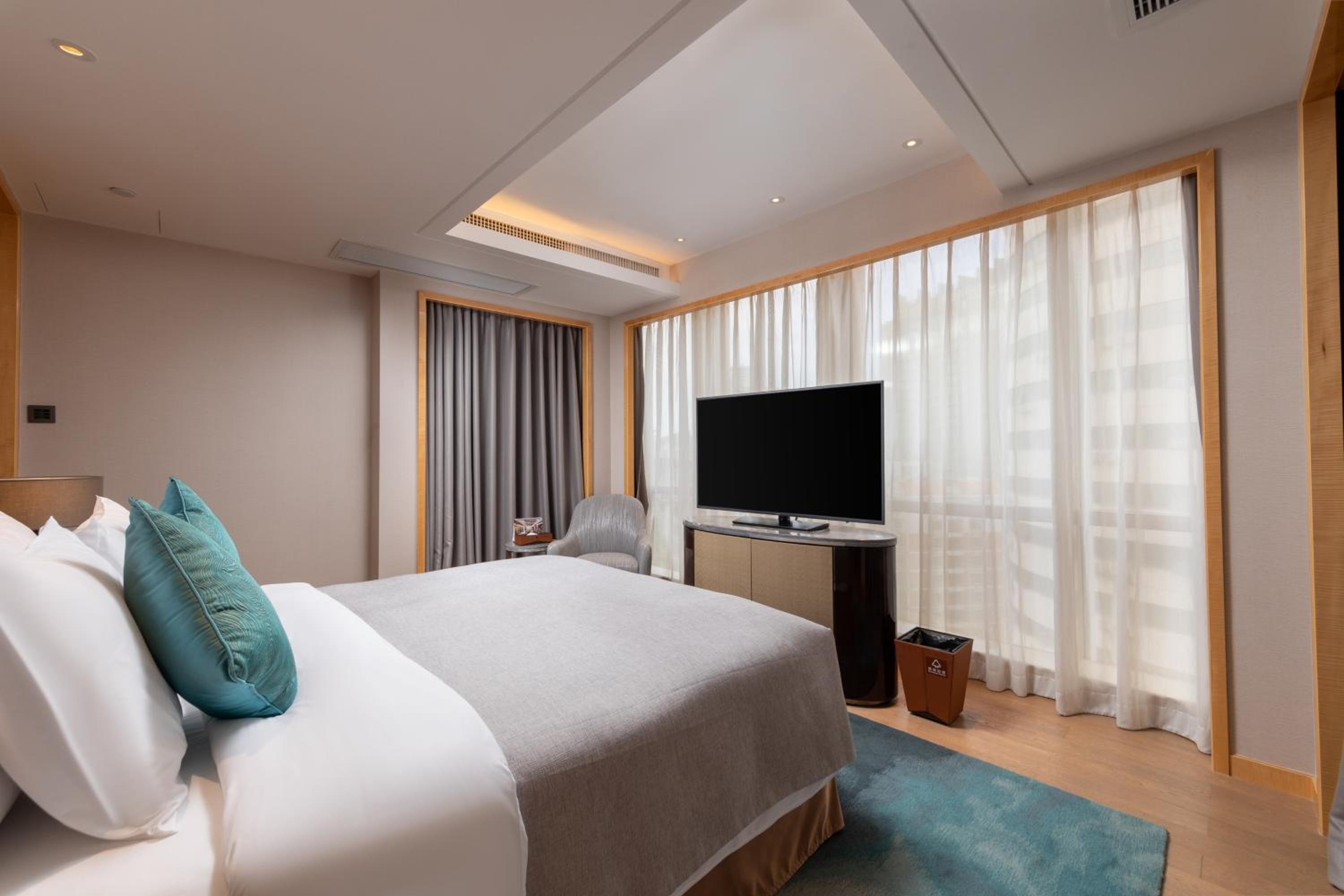 Premium Business Suite