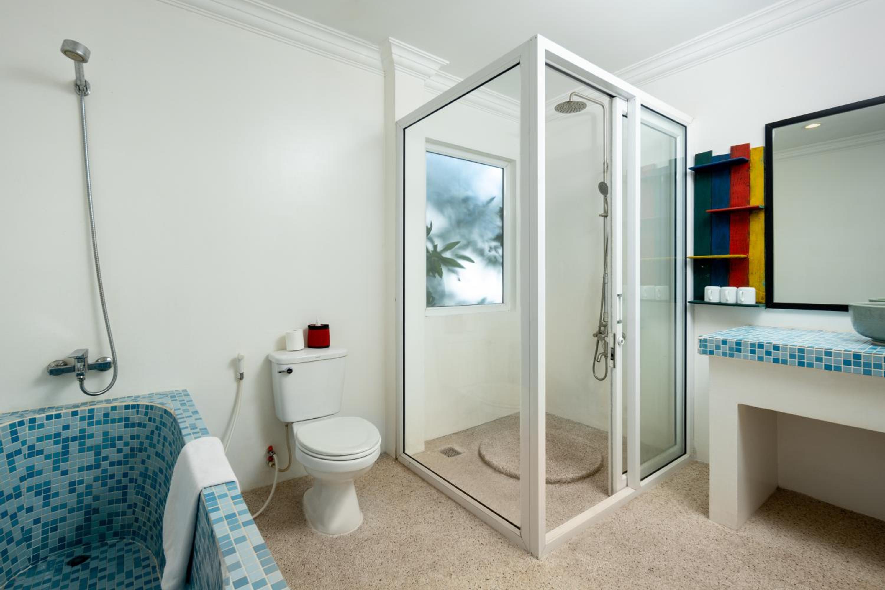 Deluxe Triple Room with Pool View 