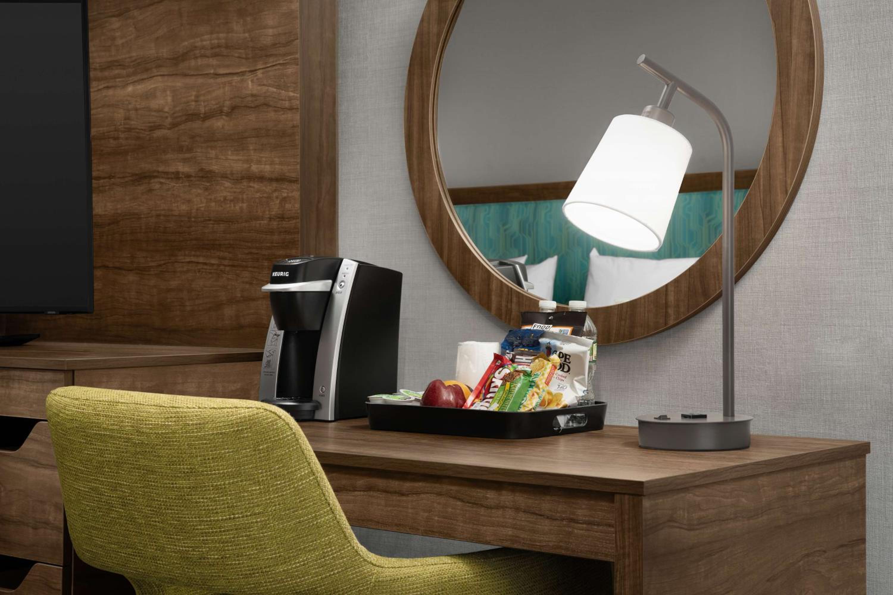 Premium King Room with Sofa Bed - Non-Smoking