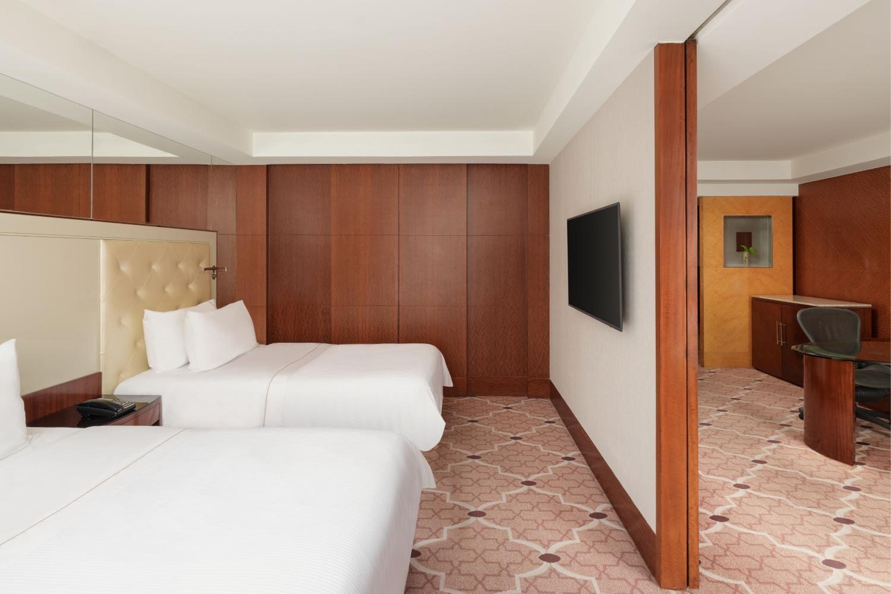 Crown Studio Twin Room