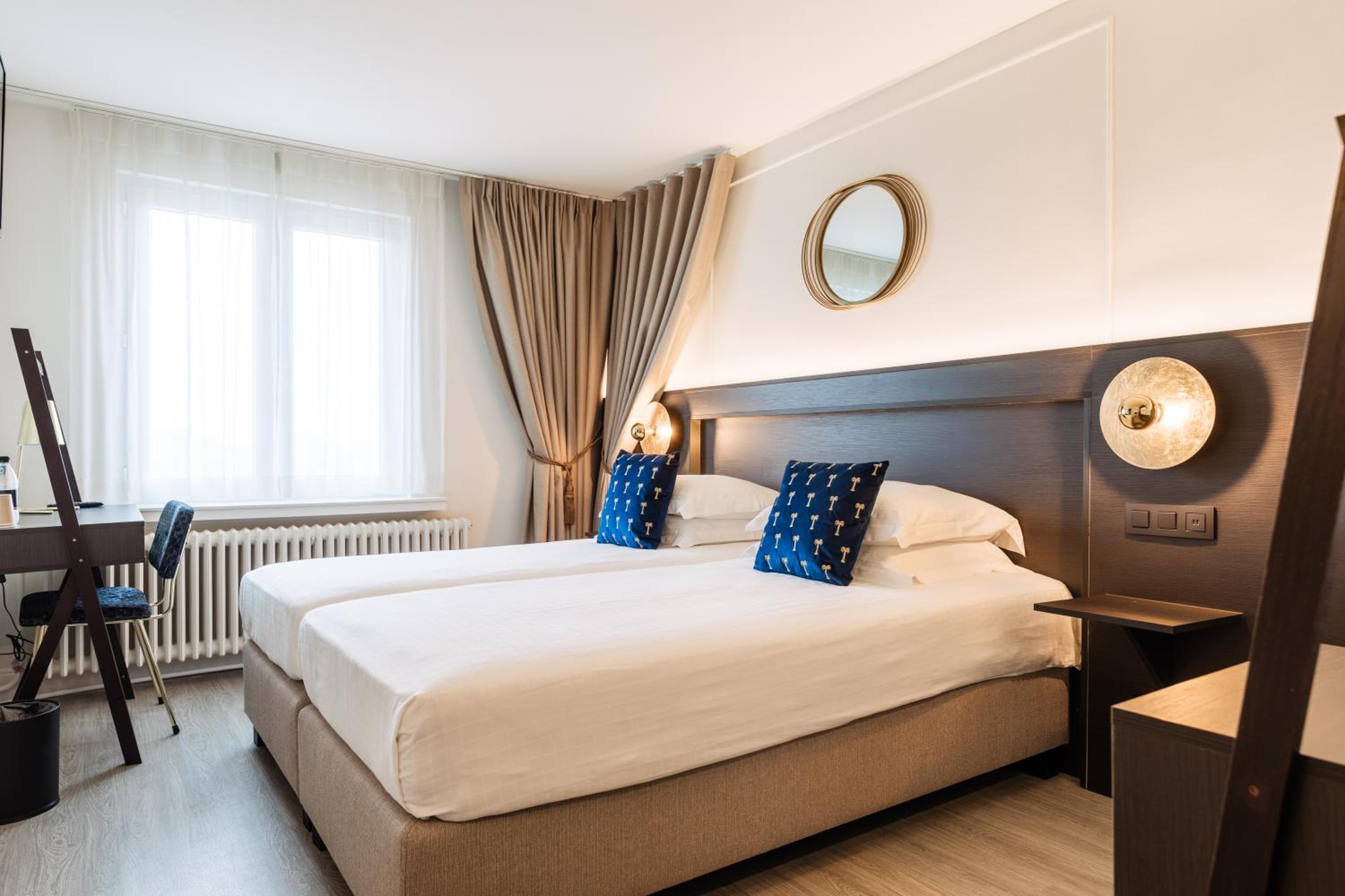 Comfort Room Courtyard