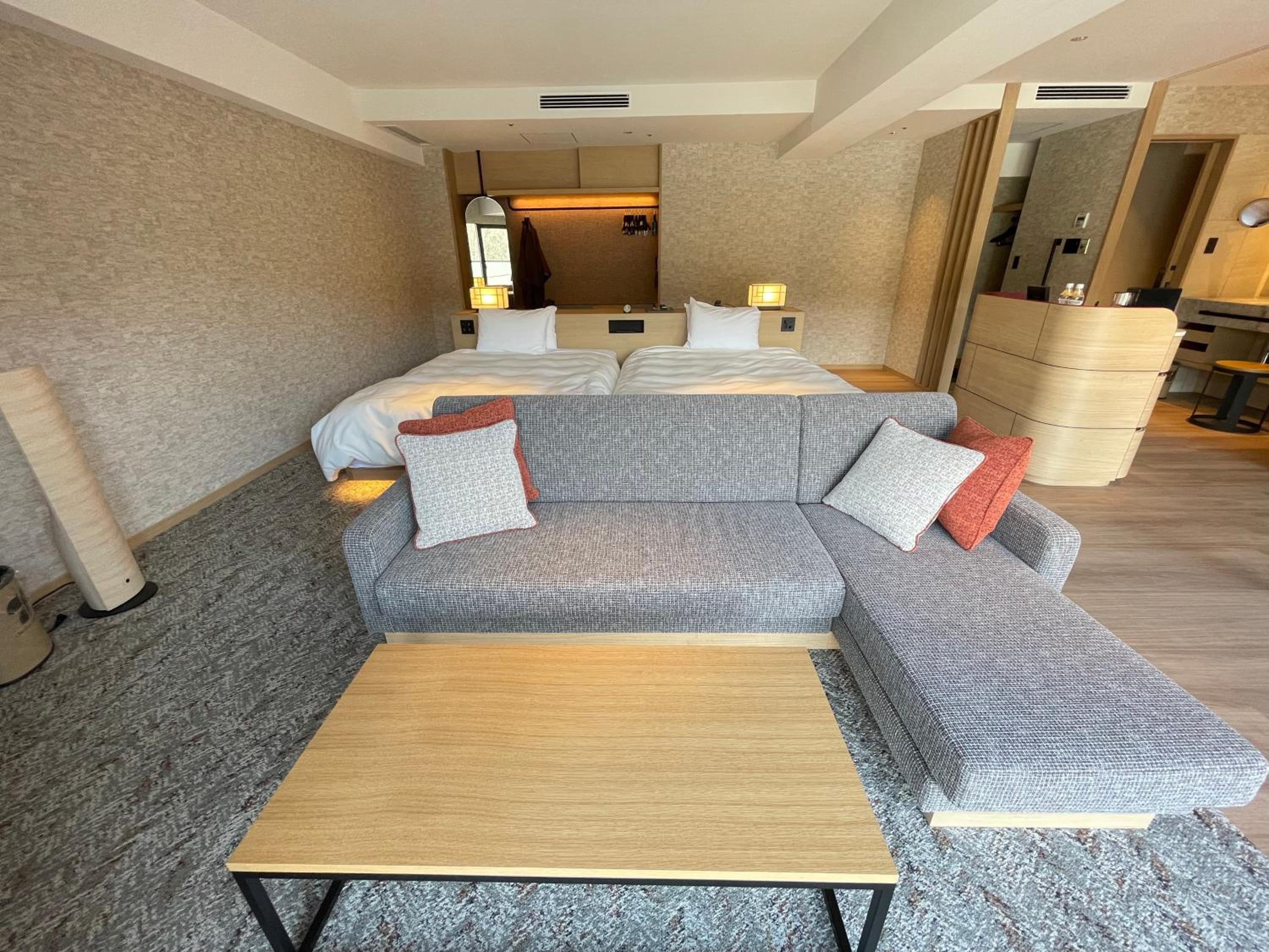 Deluxe Twin Room Mountain View with Private bath room-Non-Smorking