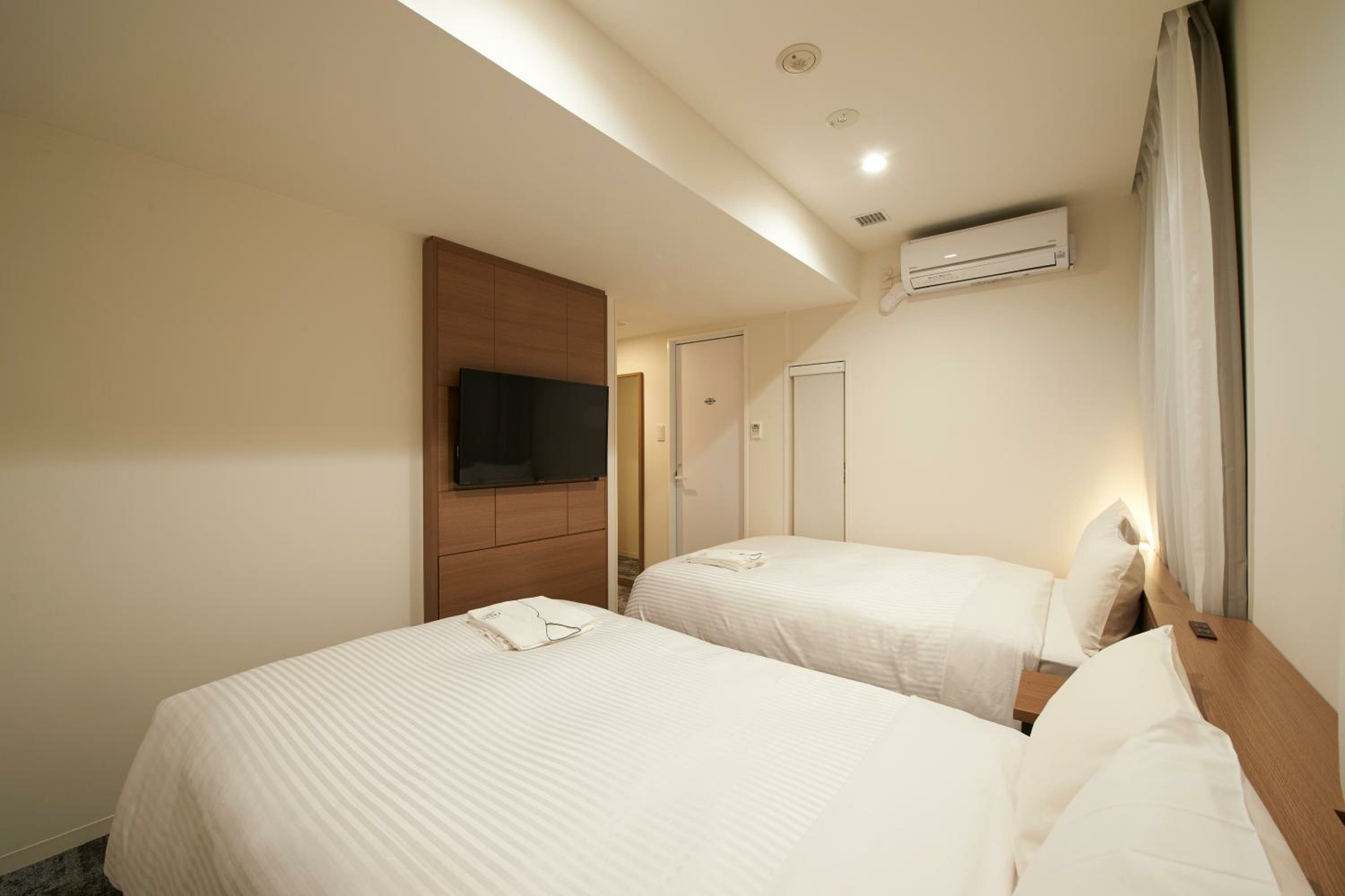 Twin Room - Non-Smoking