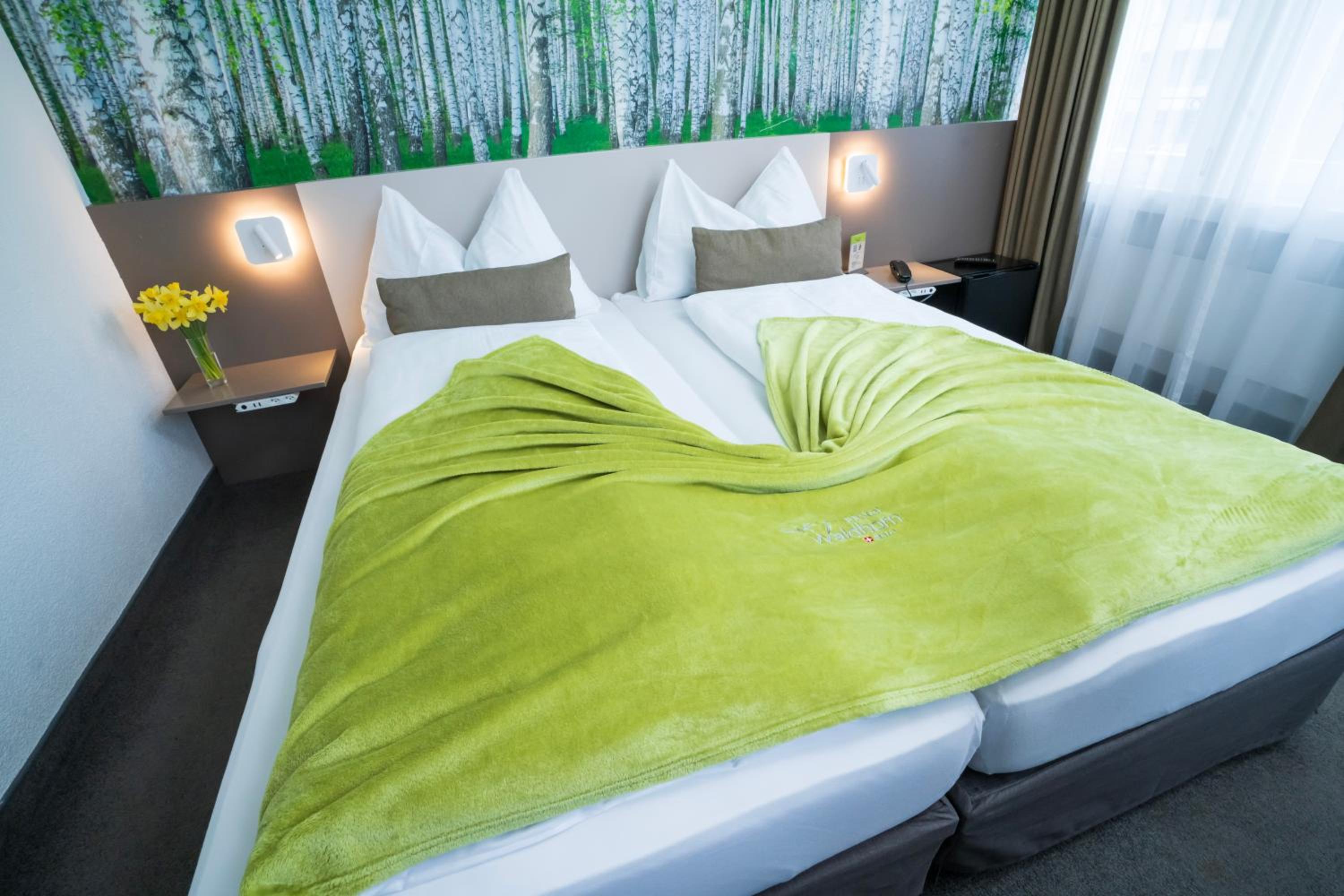 Design Twin Room