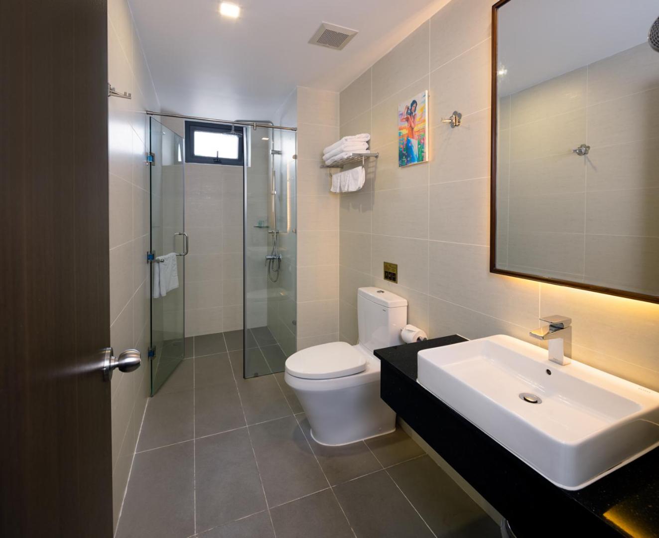 Deluxe Double or Twin Room with City View