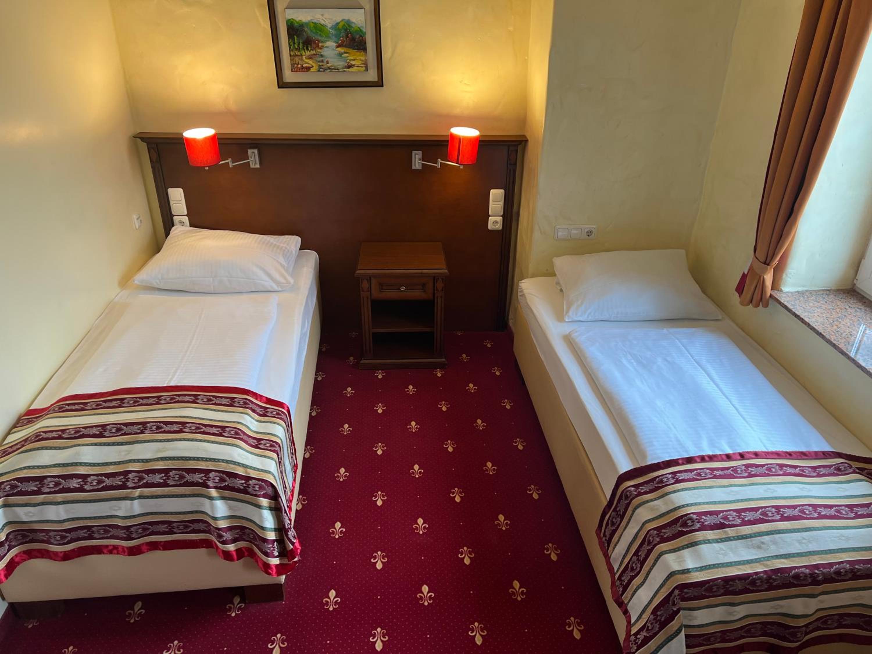 Deluxe Single Room