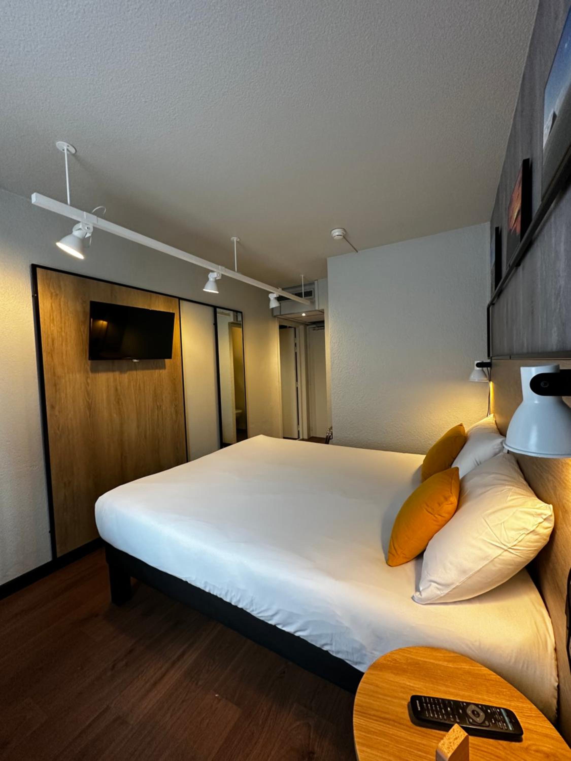 Two Connecting Double Rooms