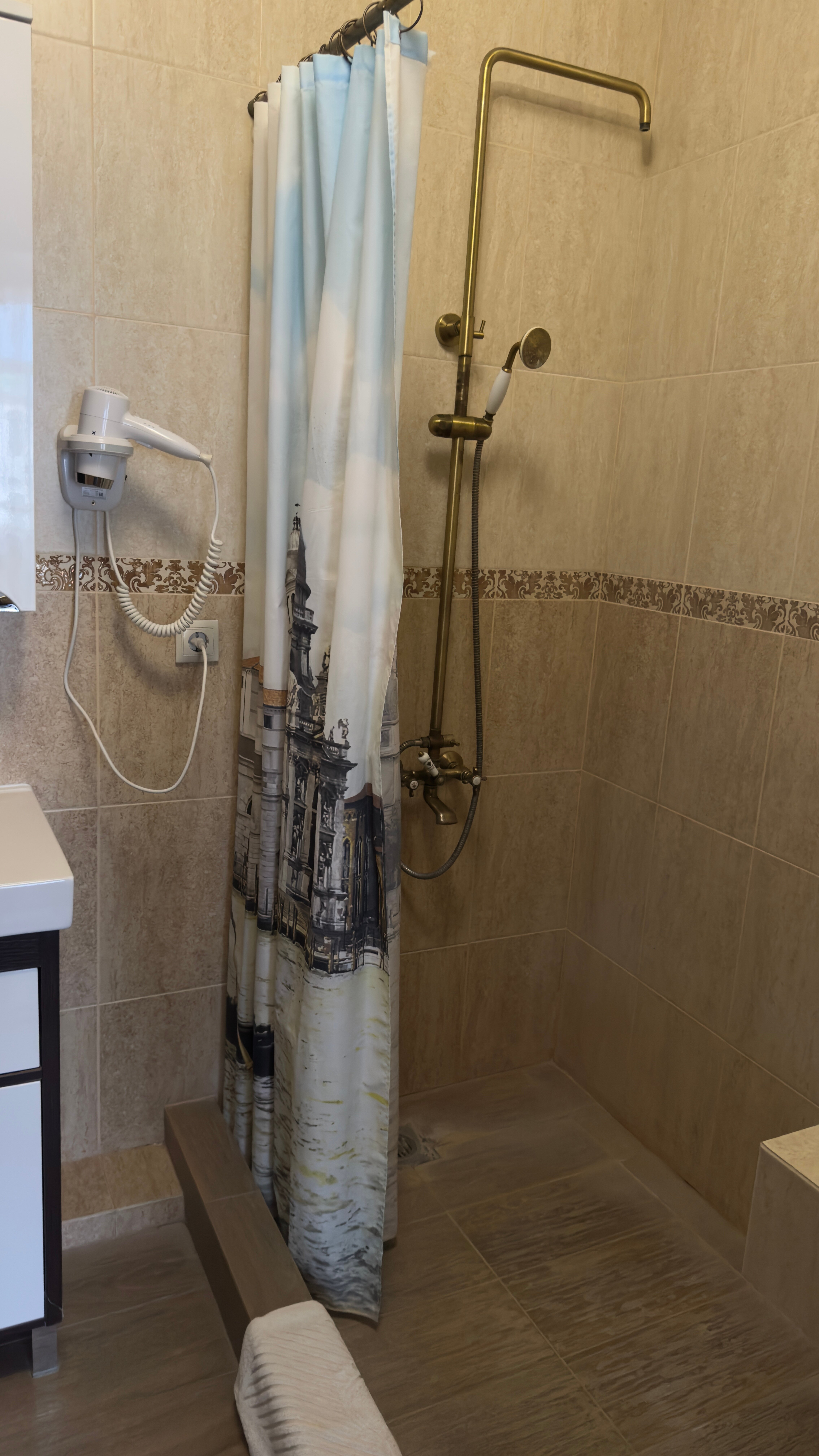 Большой двухместный номер с 1 кроватью