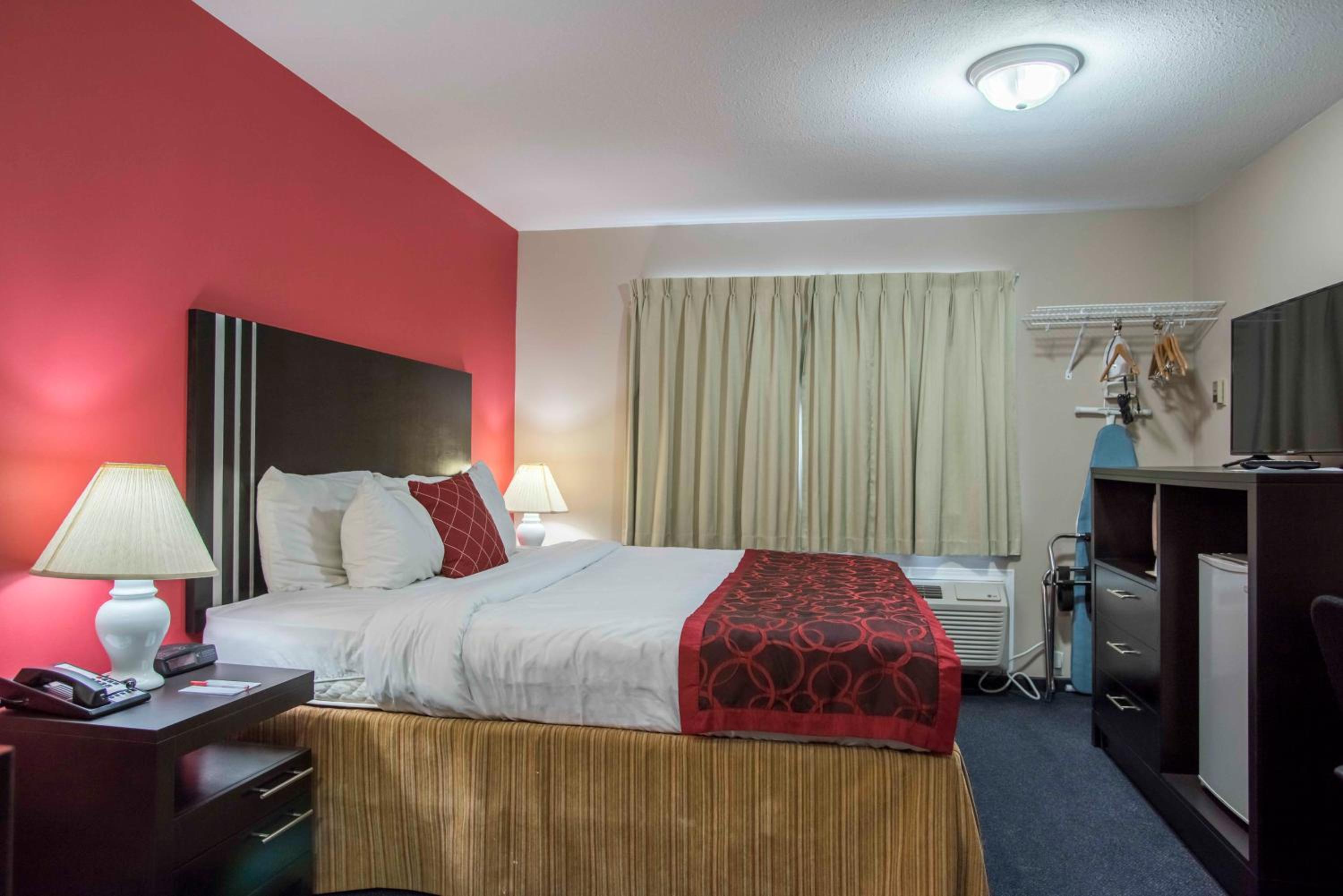 King Room - Non-Smoking