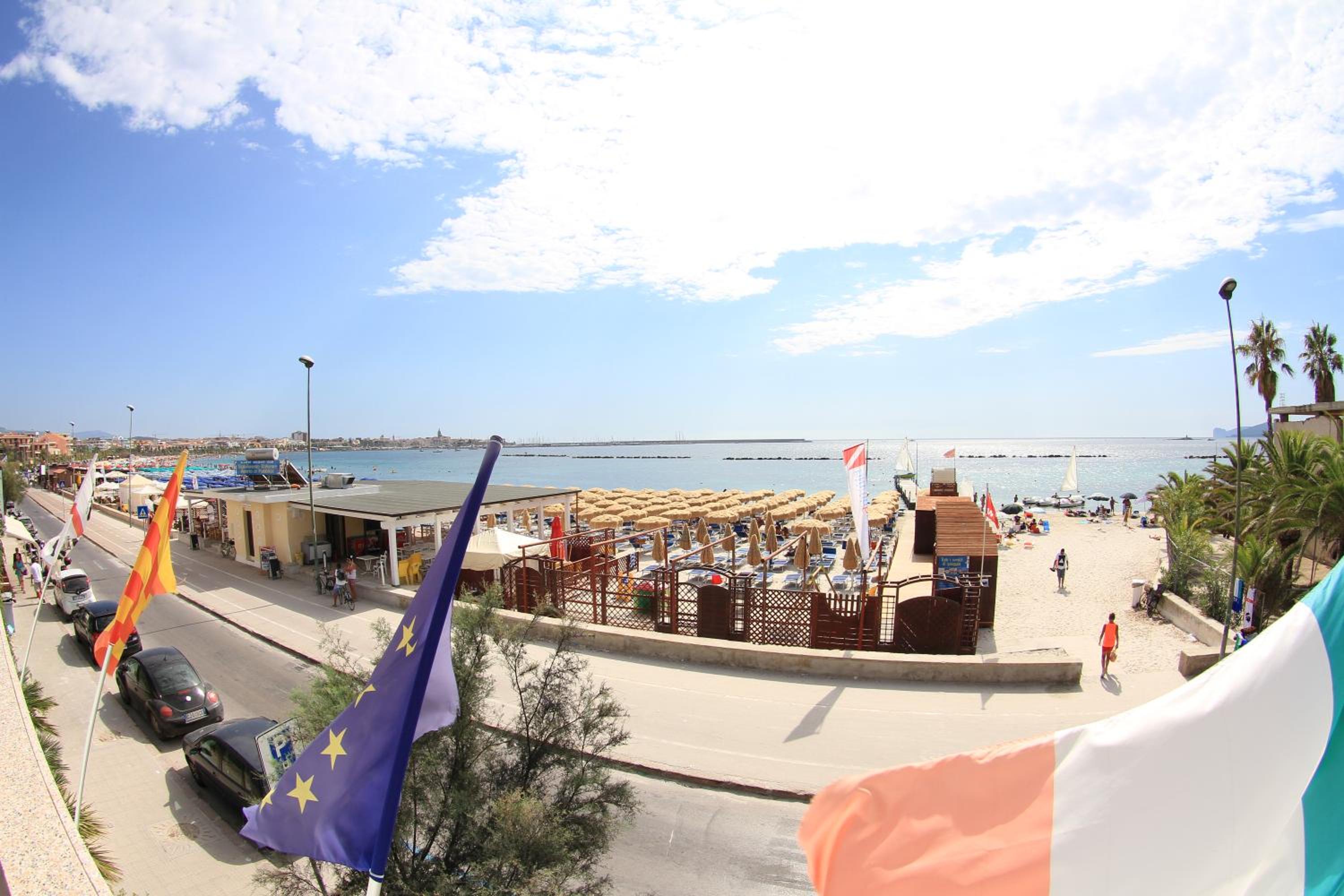 Superior One Bedroom Apartment  with Terrace and Sea View 