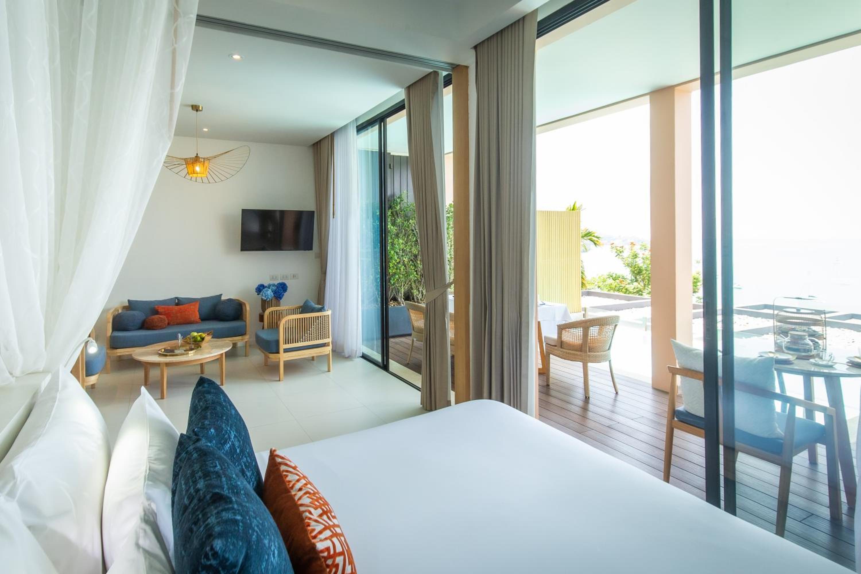 Panoramic Two Bedroom Pool Villa (Free Selected Mini-bar)