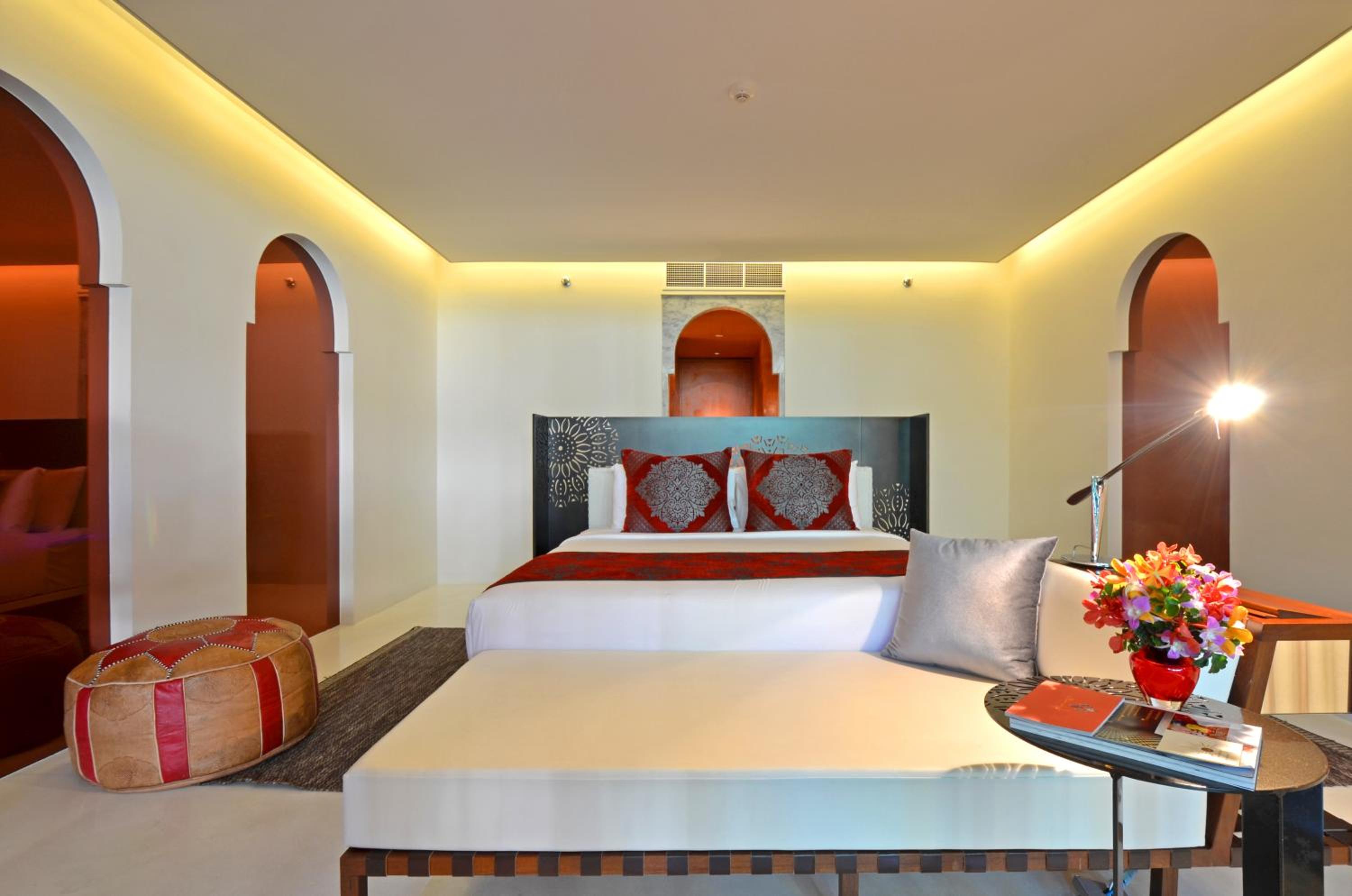 Fountain Pool Suite