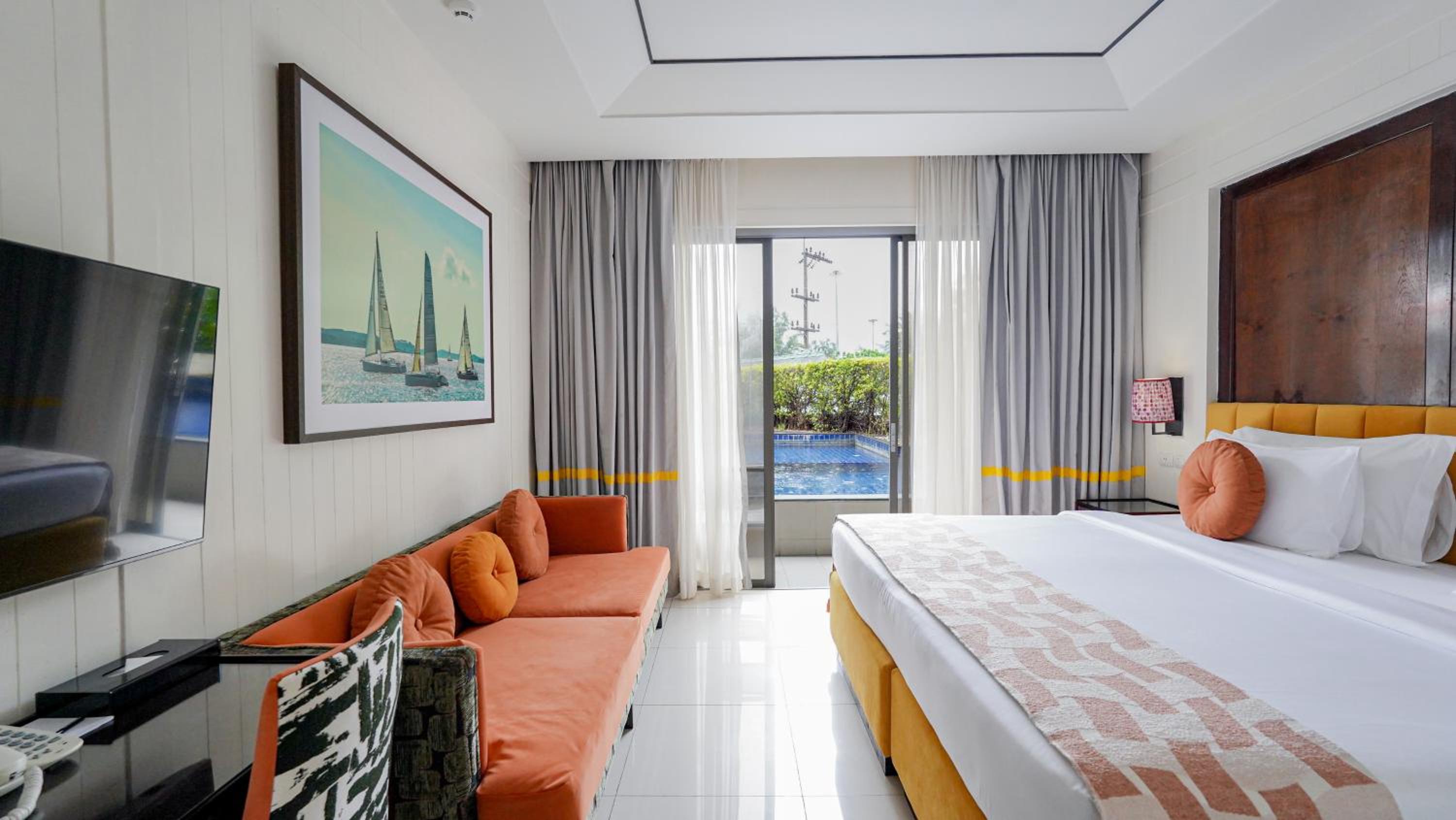 Deluxe Double Room with Pool Access