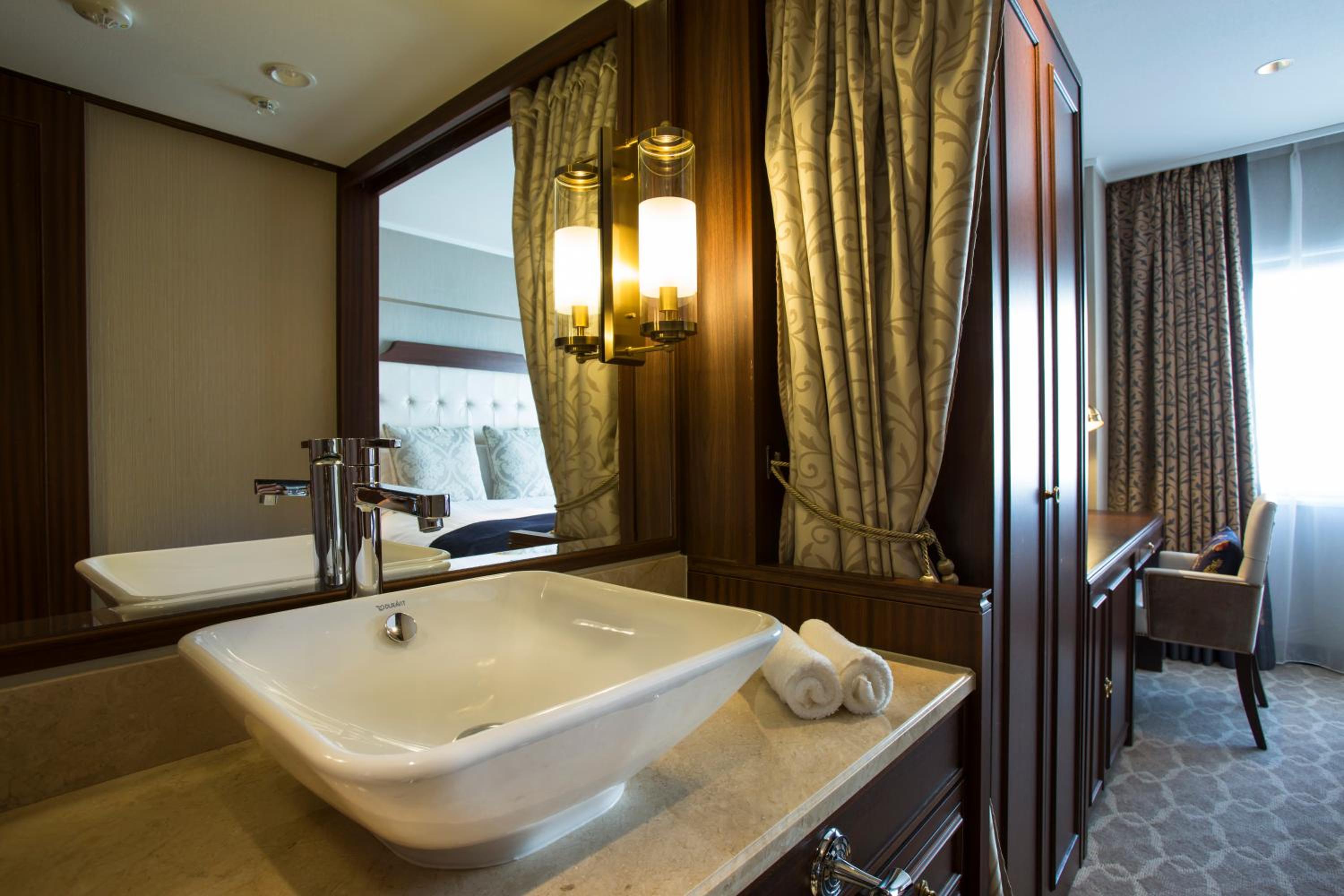 Grand Comfort Standard Double Room -Non-Smoking