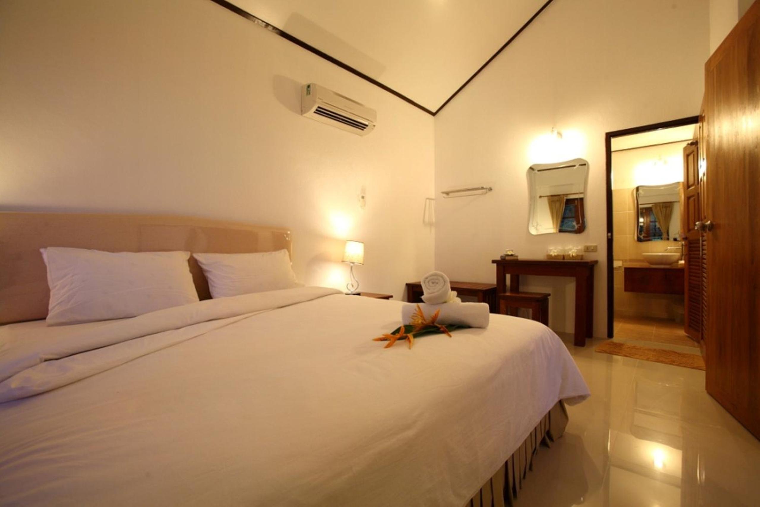 Two-Bedroom Bungalow with Sea View