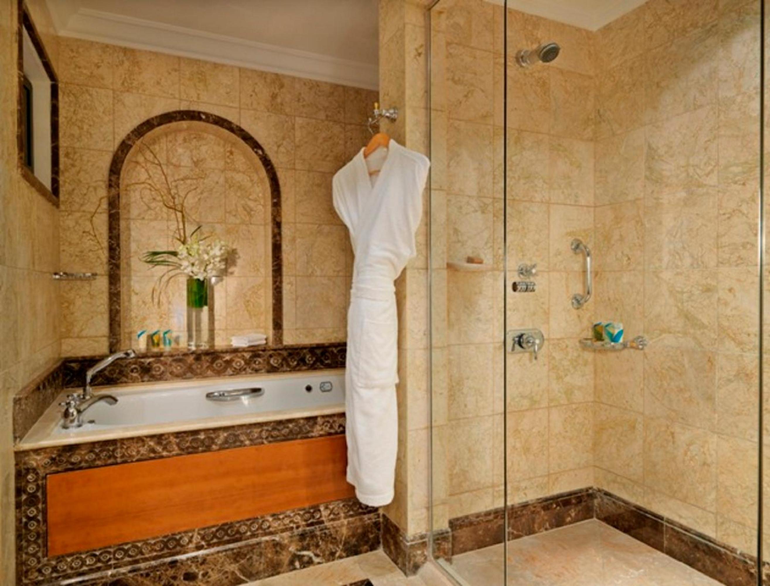 Grand Executive Suite