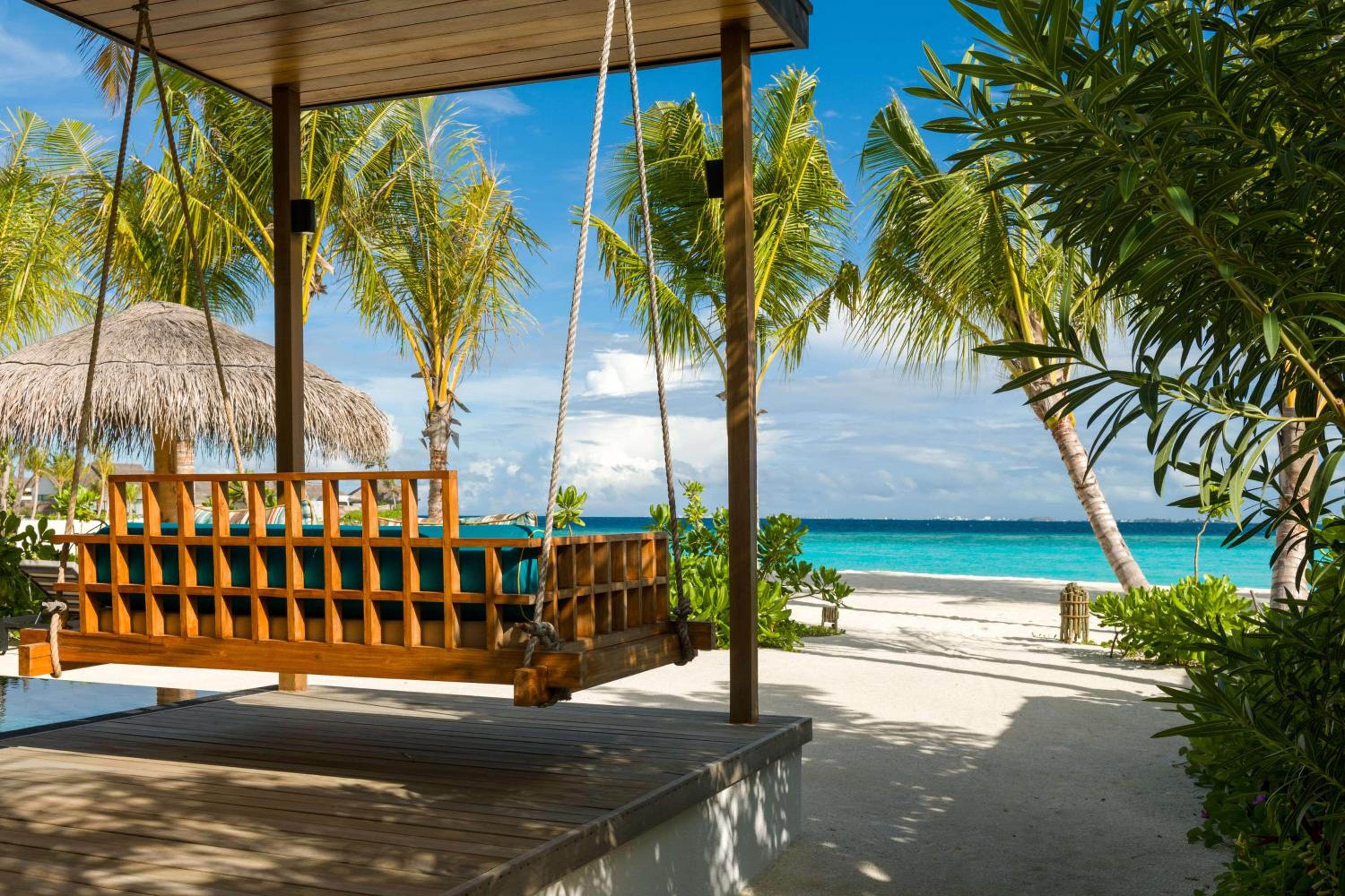 One-Bedroom Family Beach Pool Villa