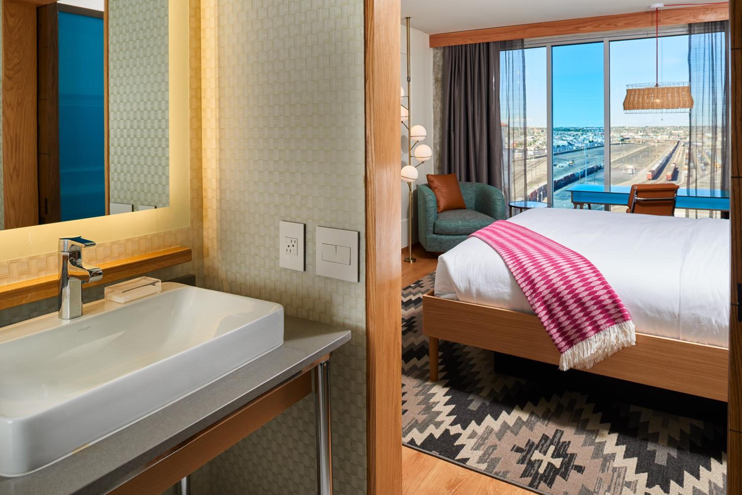 King Room - Hearing Accessible