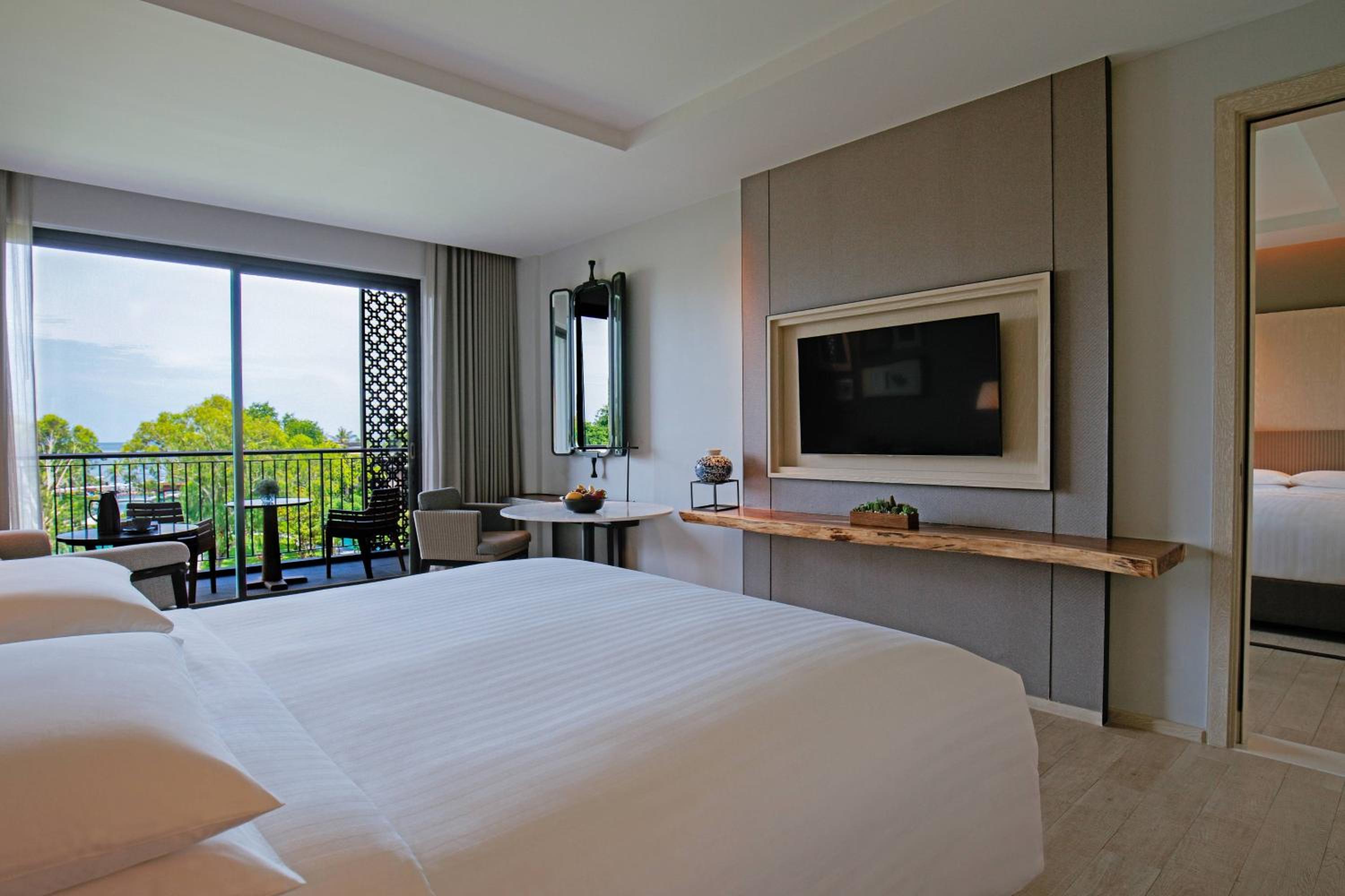 Family room, Bedroom 1: 1 King, Bedroom 2: 2 Double