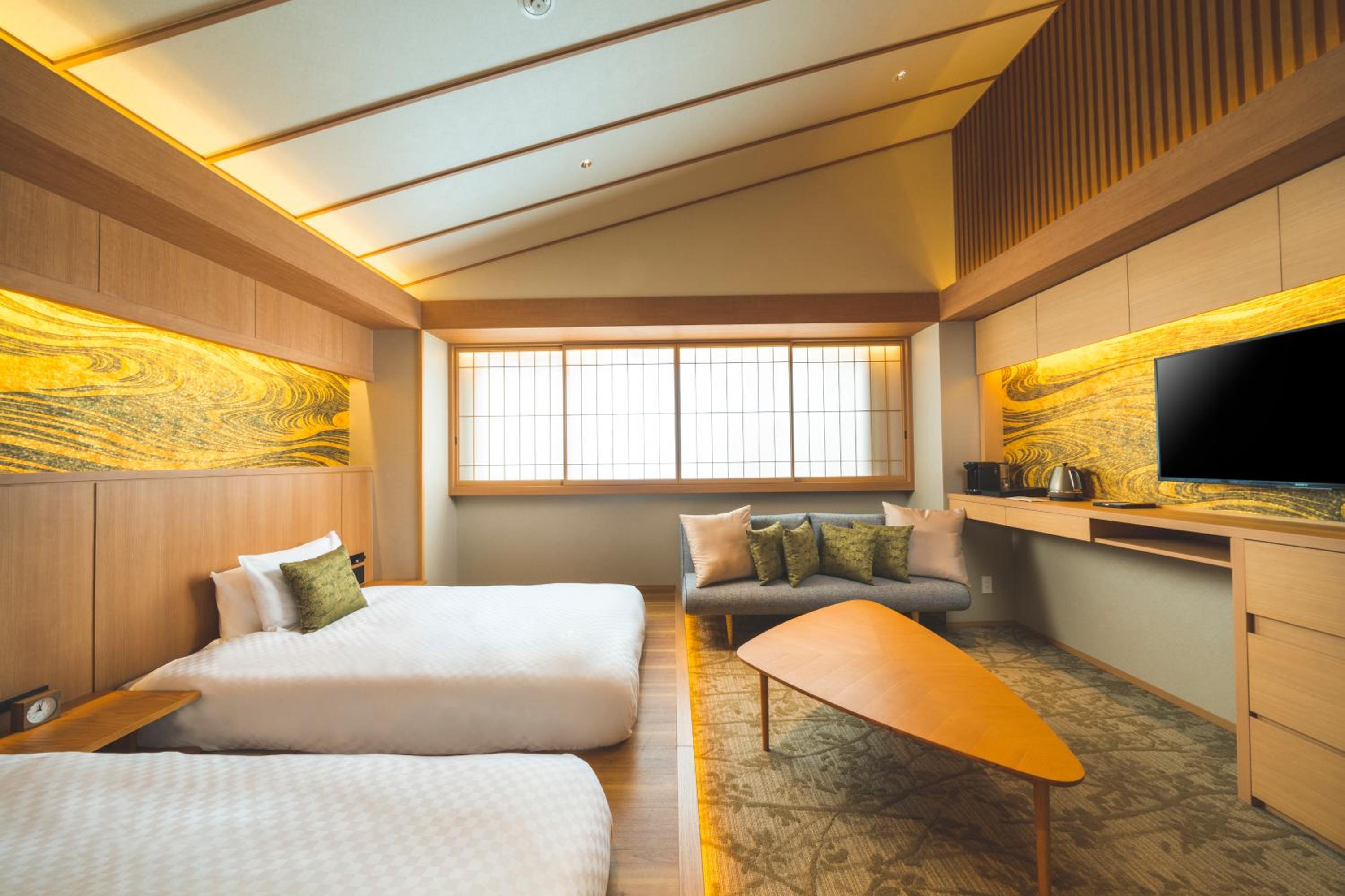 Signature Deluxe Twin Room
