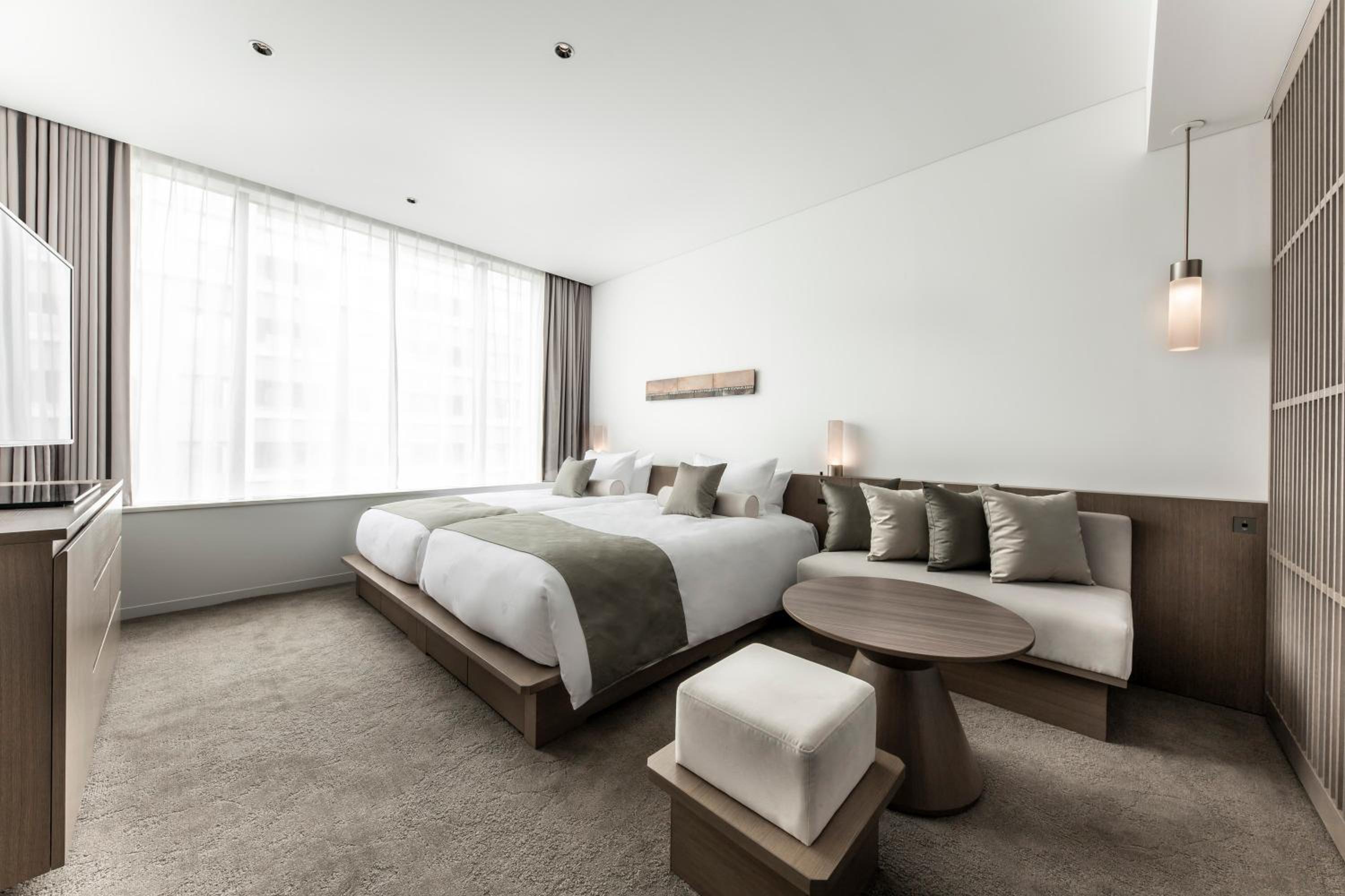 Superior Twin Room with Lounge Access - Non-Smoking