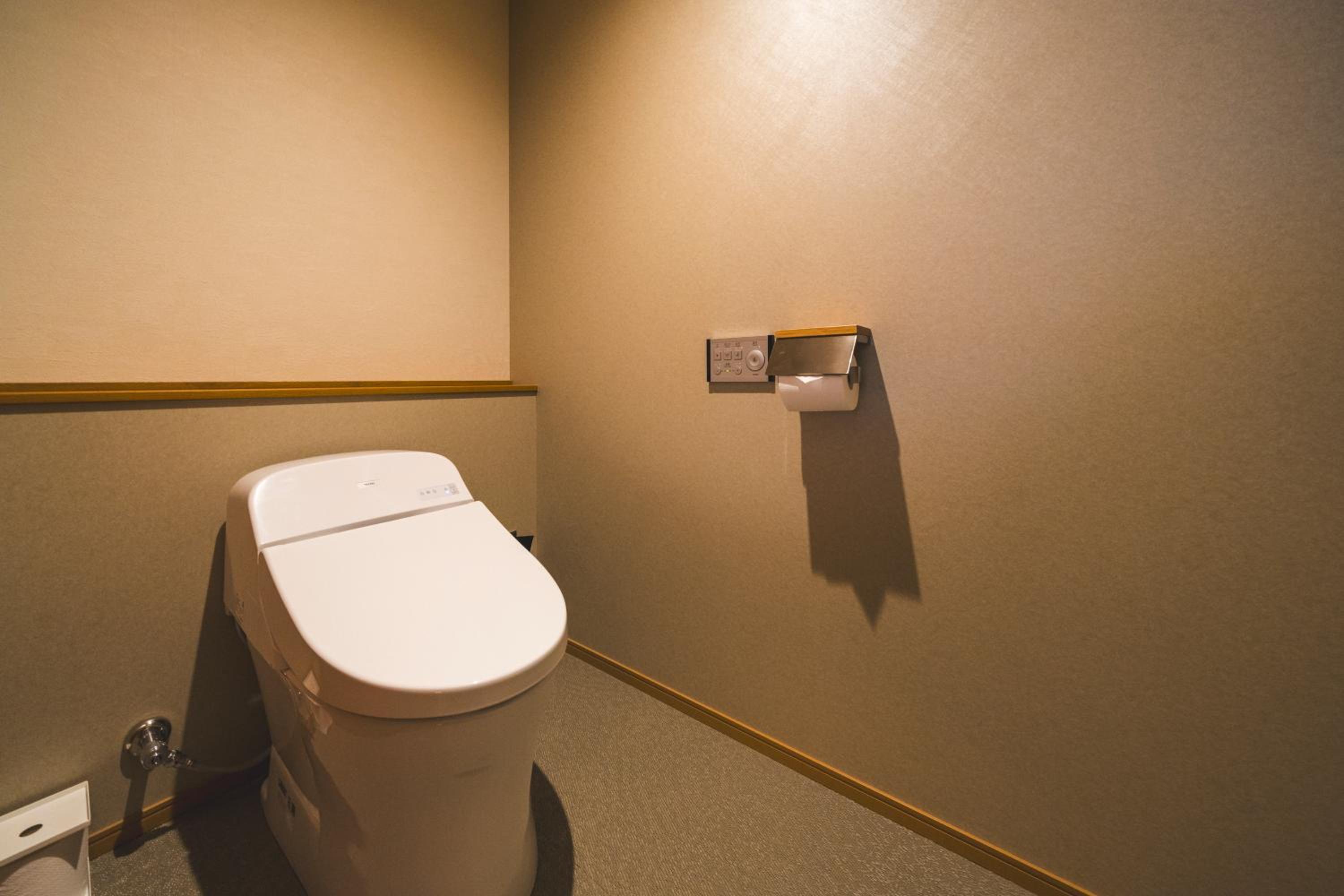 Deluxe King Room - Non-Smoking