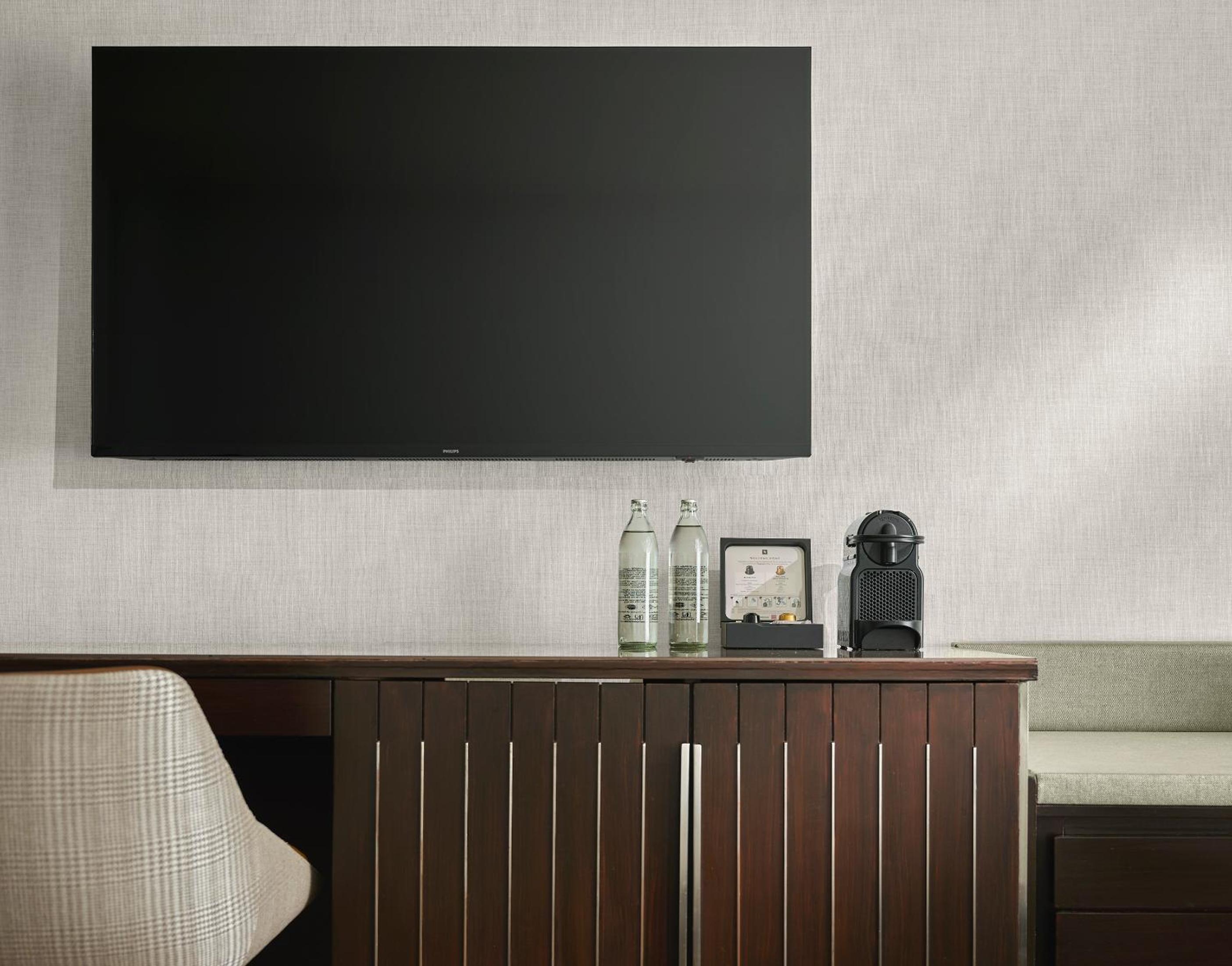 Traders Club Executive Twin Towers View Room (Newly Refurbished)