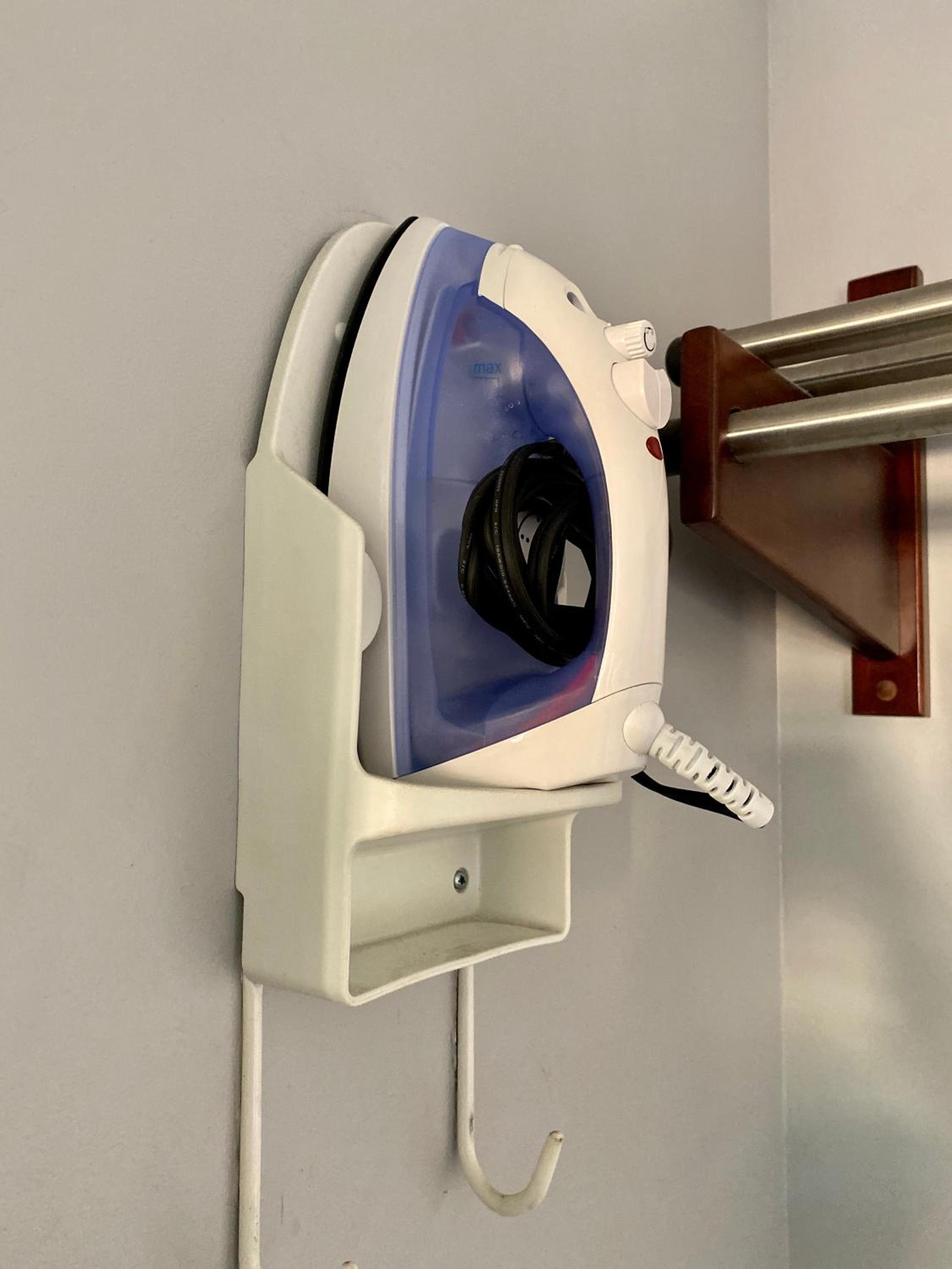 Queen Room with Two Queen Beds and Kitchen - Non-Smoking