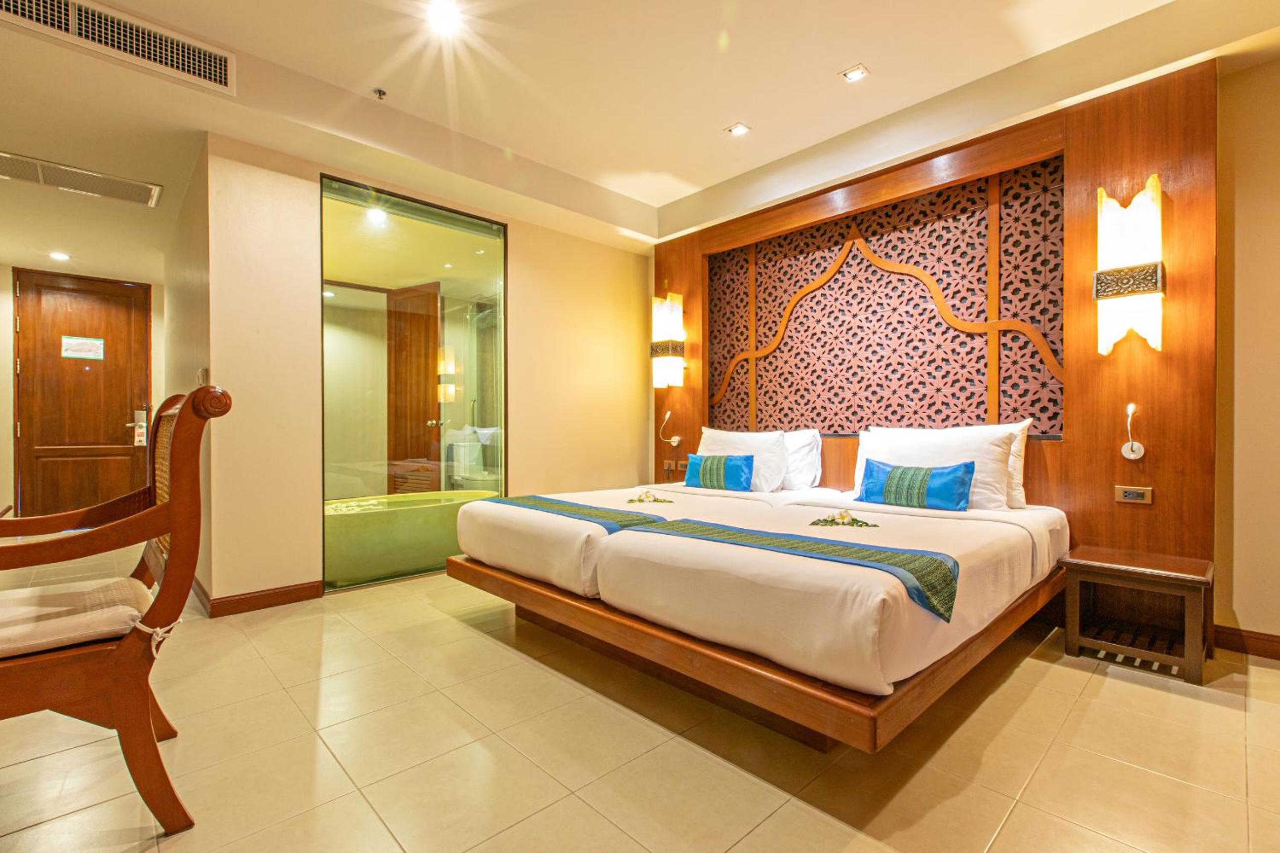 Superior Double or Twin Room with Pool View
