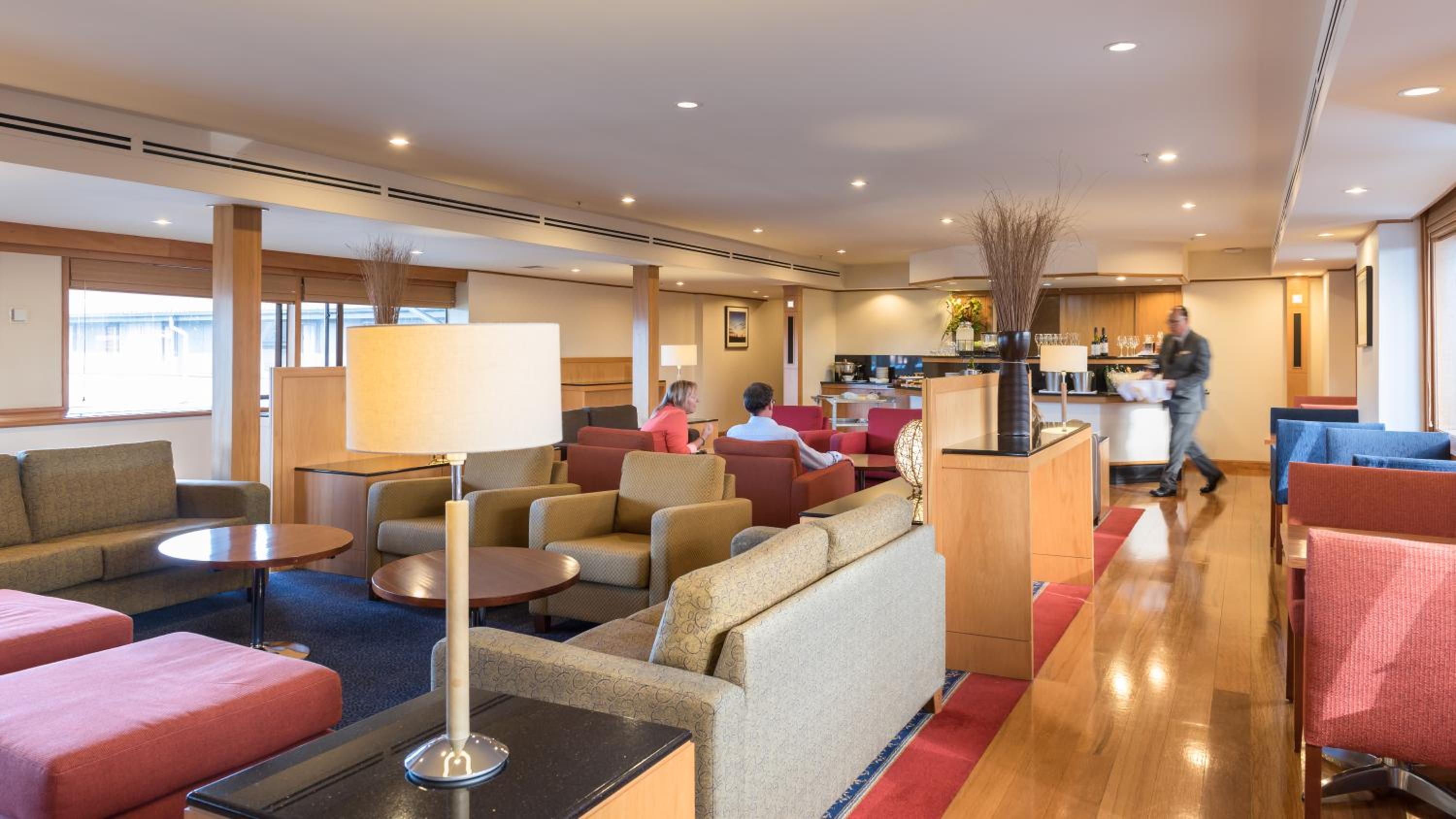 Club 1 King with Club Lounge Access
