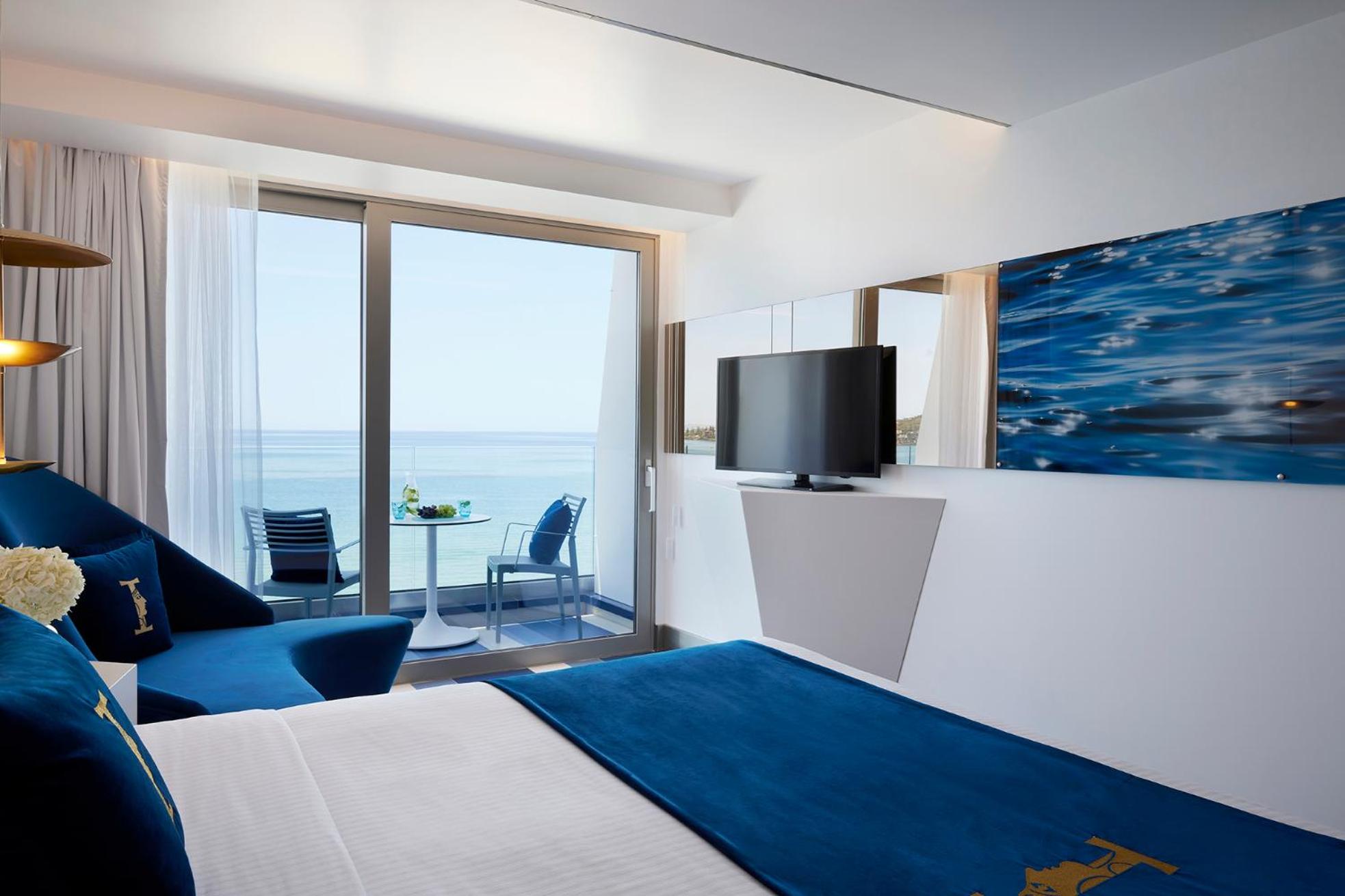 Gold Double Sea View