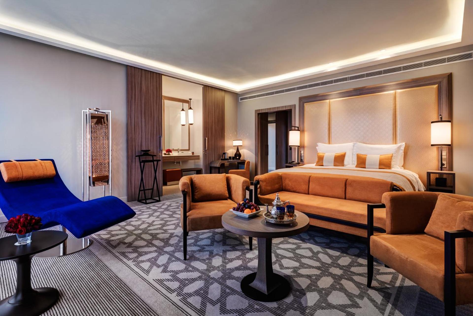 Prestige King Suite with Living  Room and Sofa