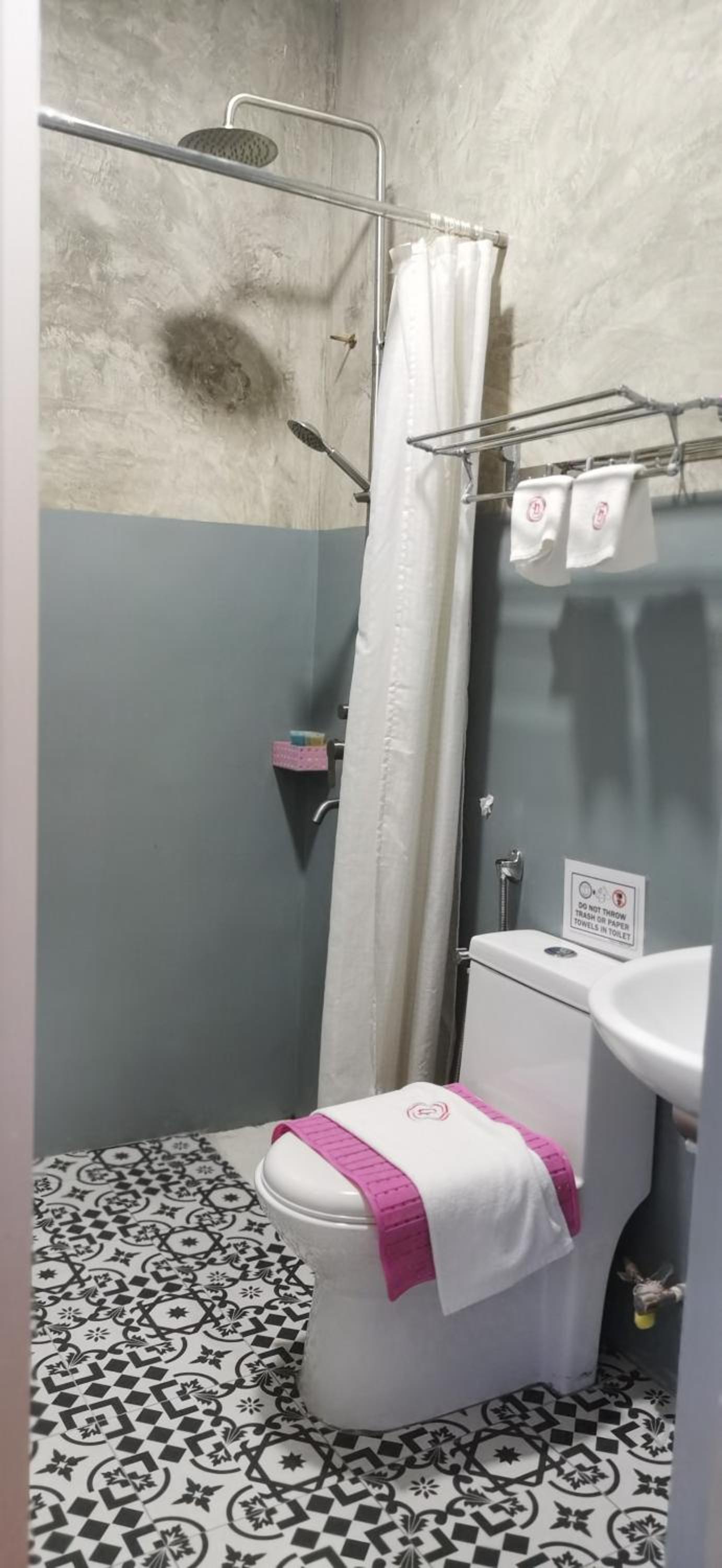 Deluxe King Room with Balcony