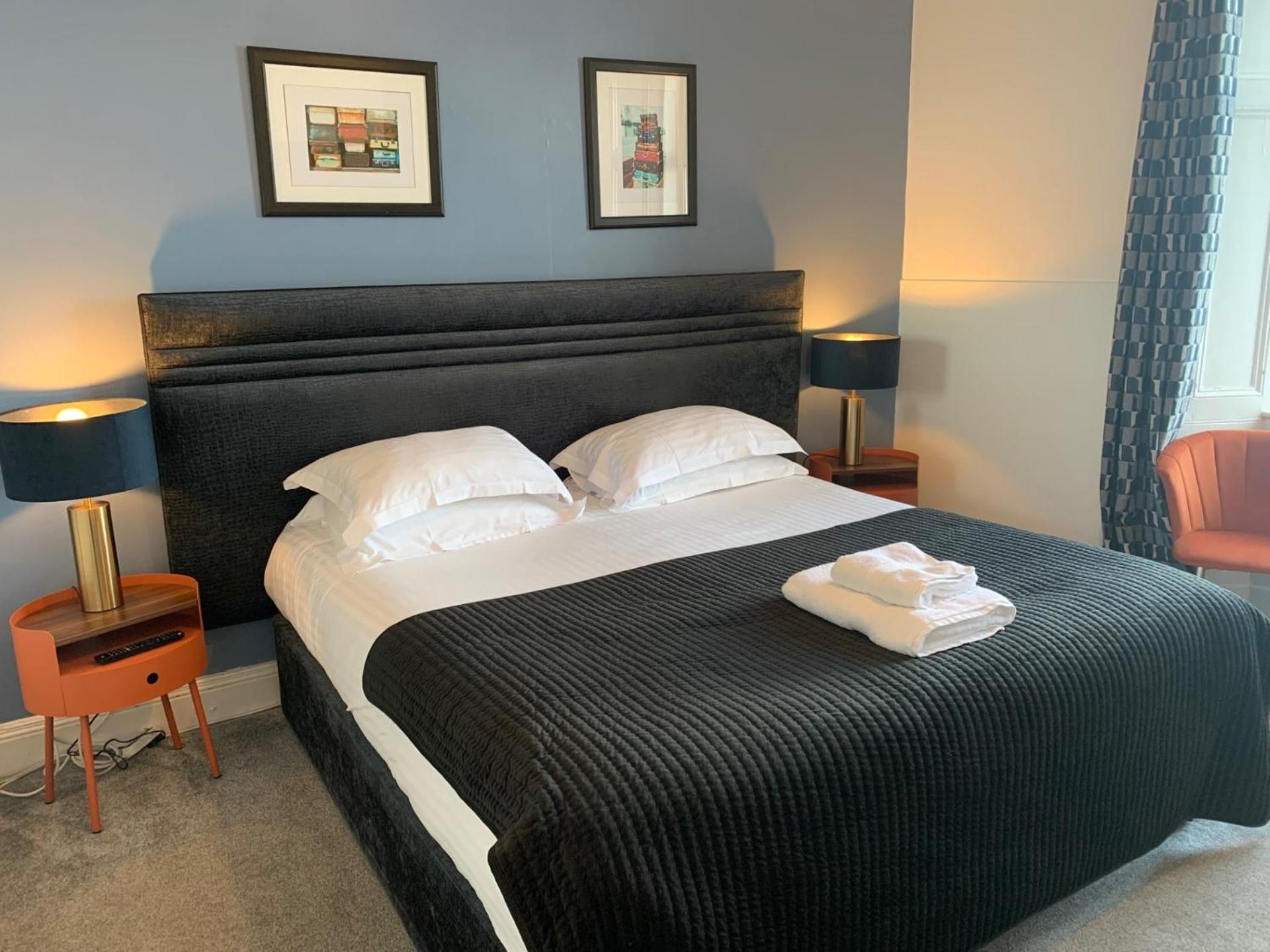 Double or Twin Room with Sea View