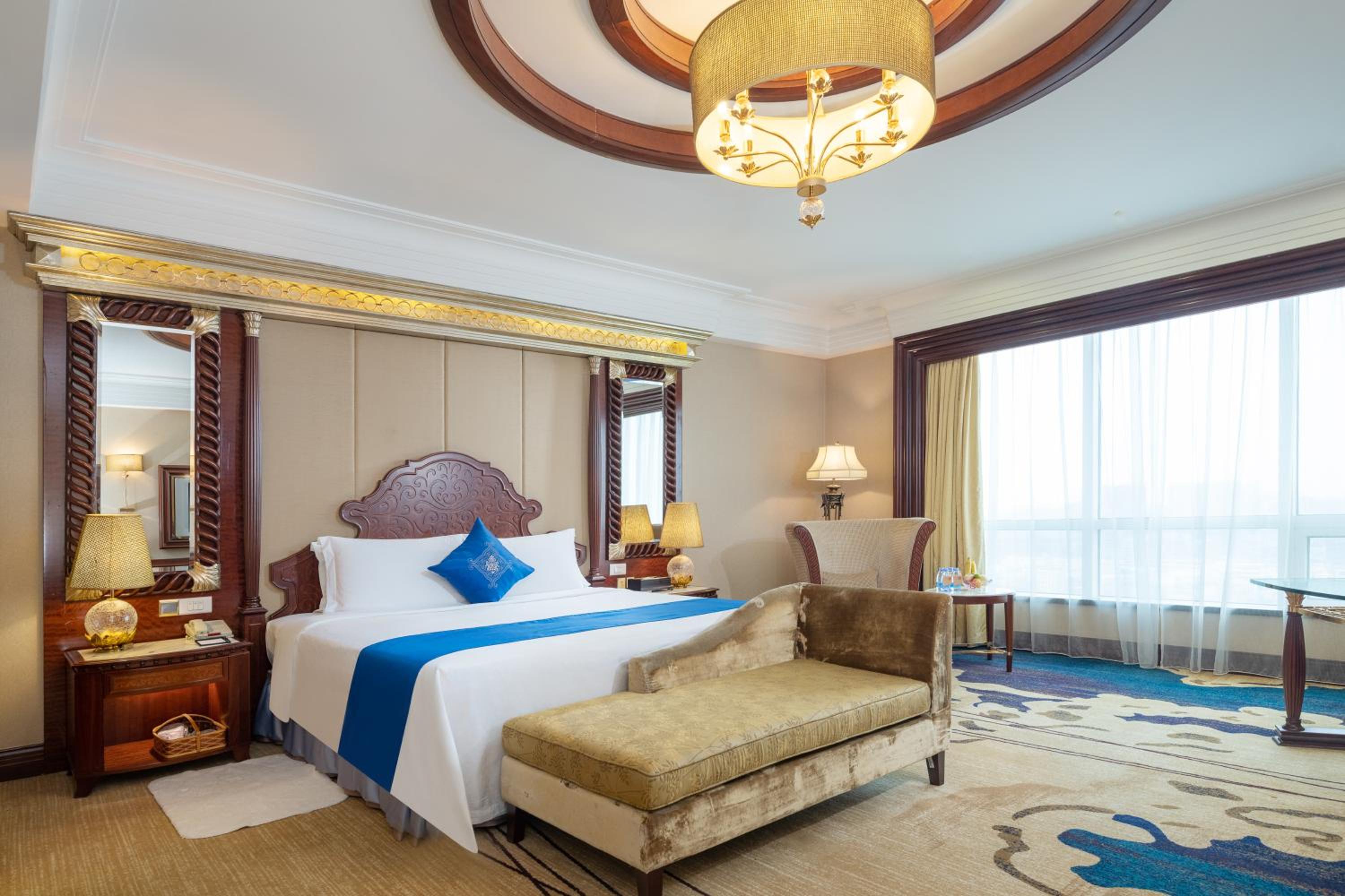 Elite King Room