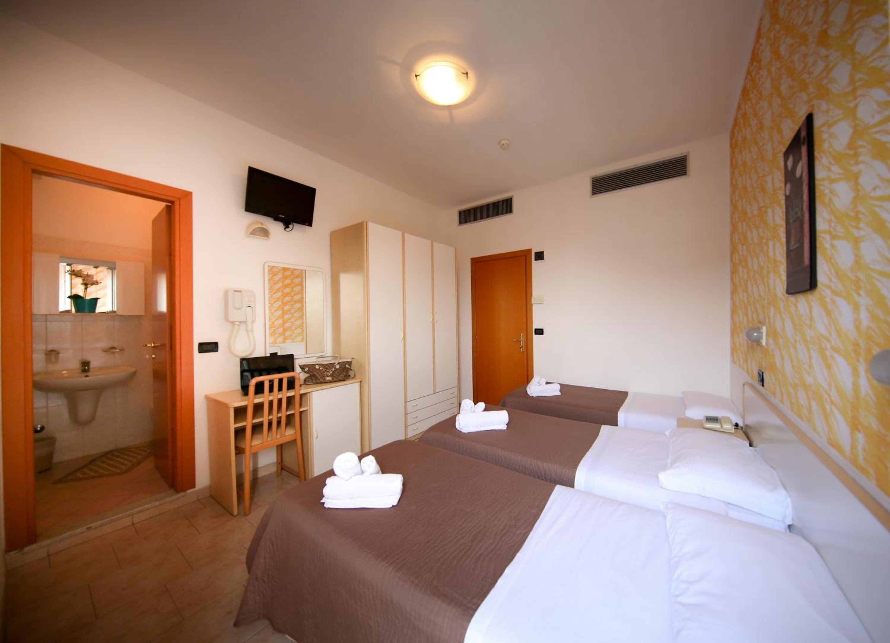 Triple Room with Balcony