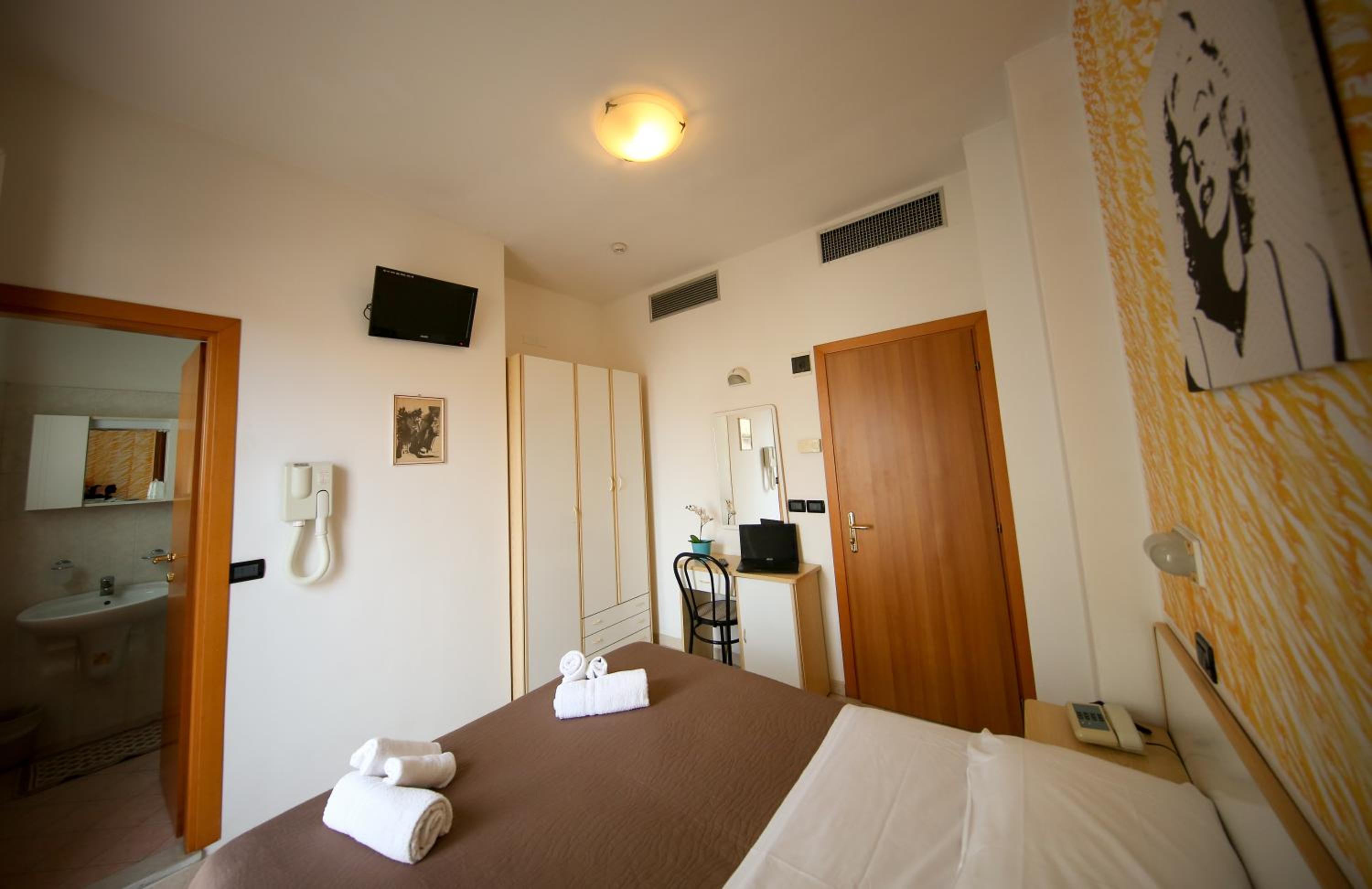 Double or Twin Room with Balcony