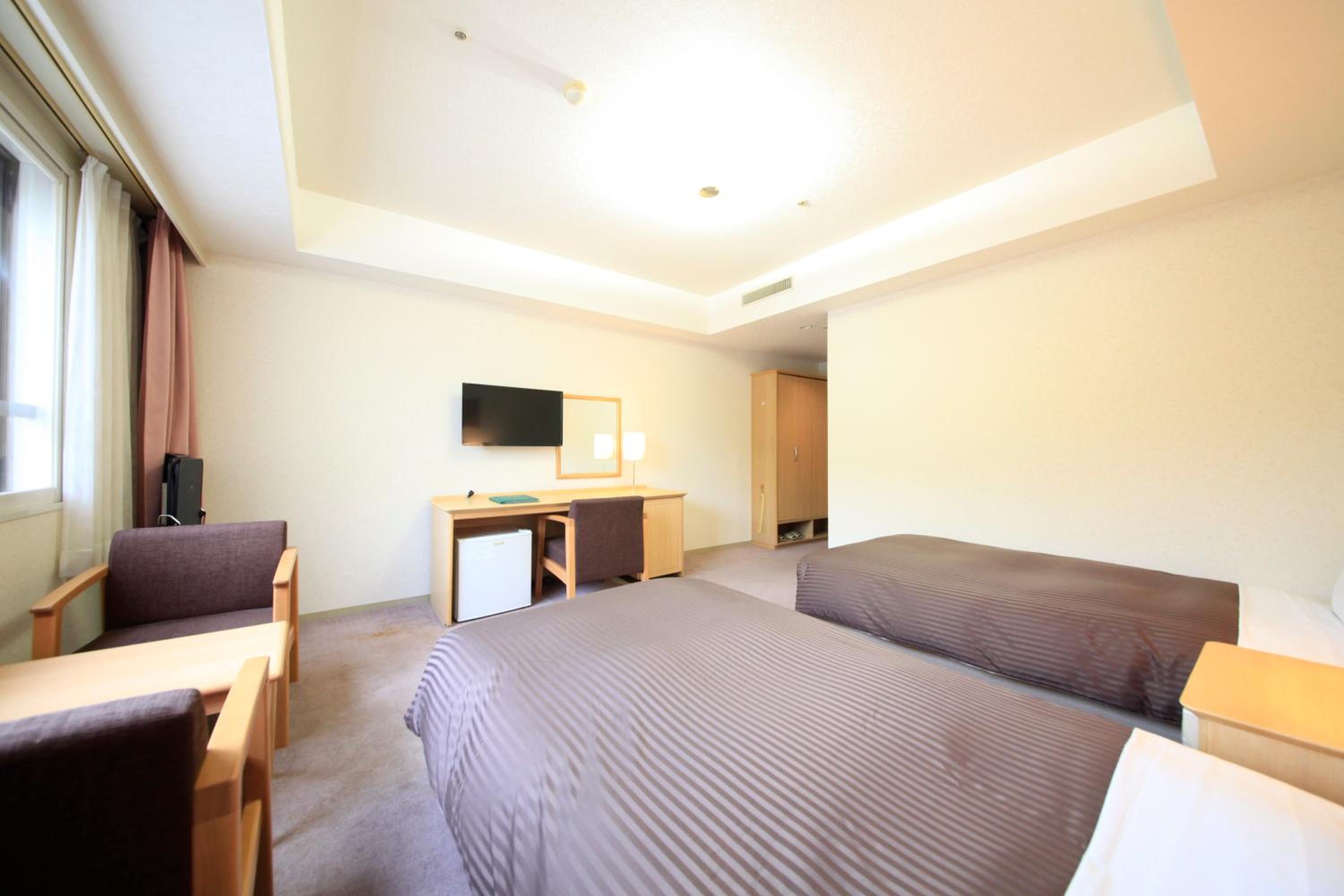 Standard Twin Room - Non-Smoking