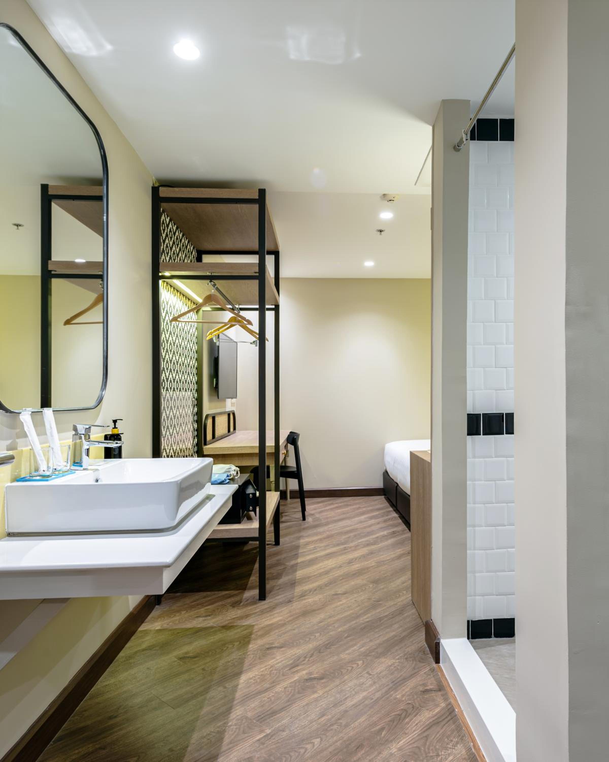 Double or Twin Room - No Window