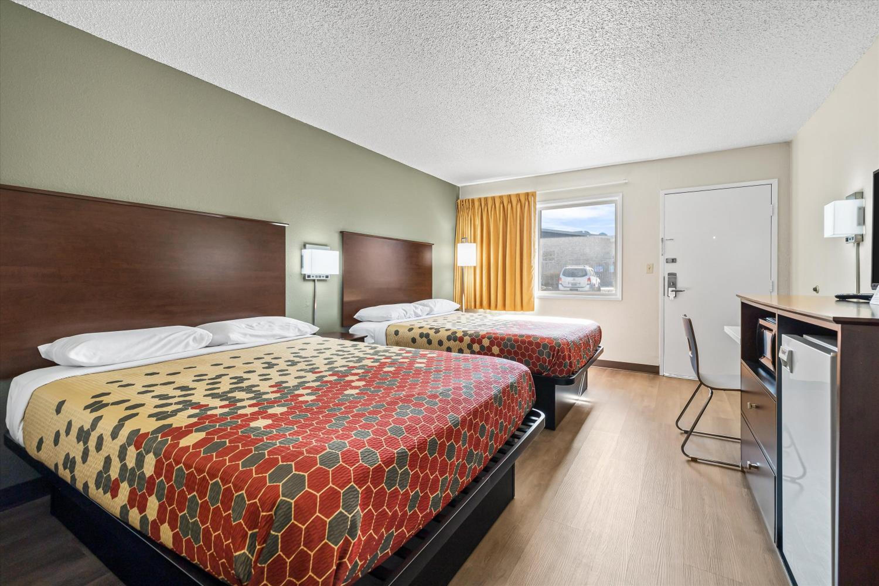 Queen Room with Two Queen Beds - Non-Smoking