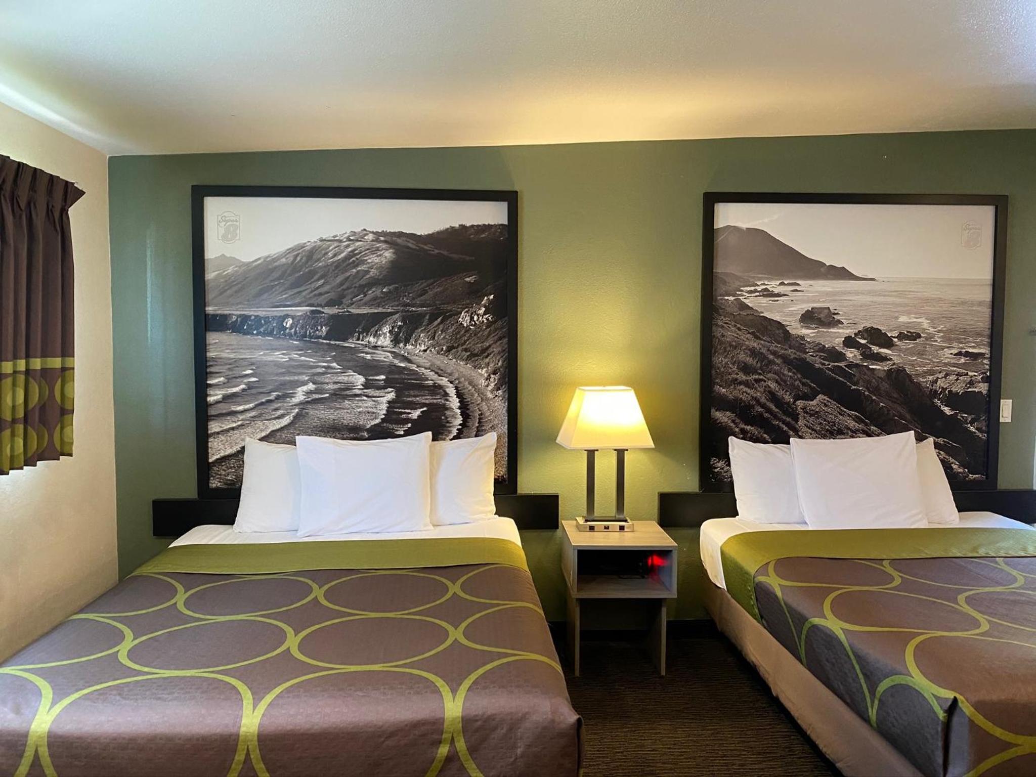 Queen Room with Two Queen Beds - Non-Smoking