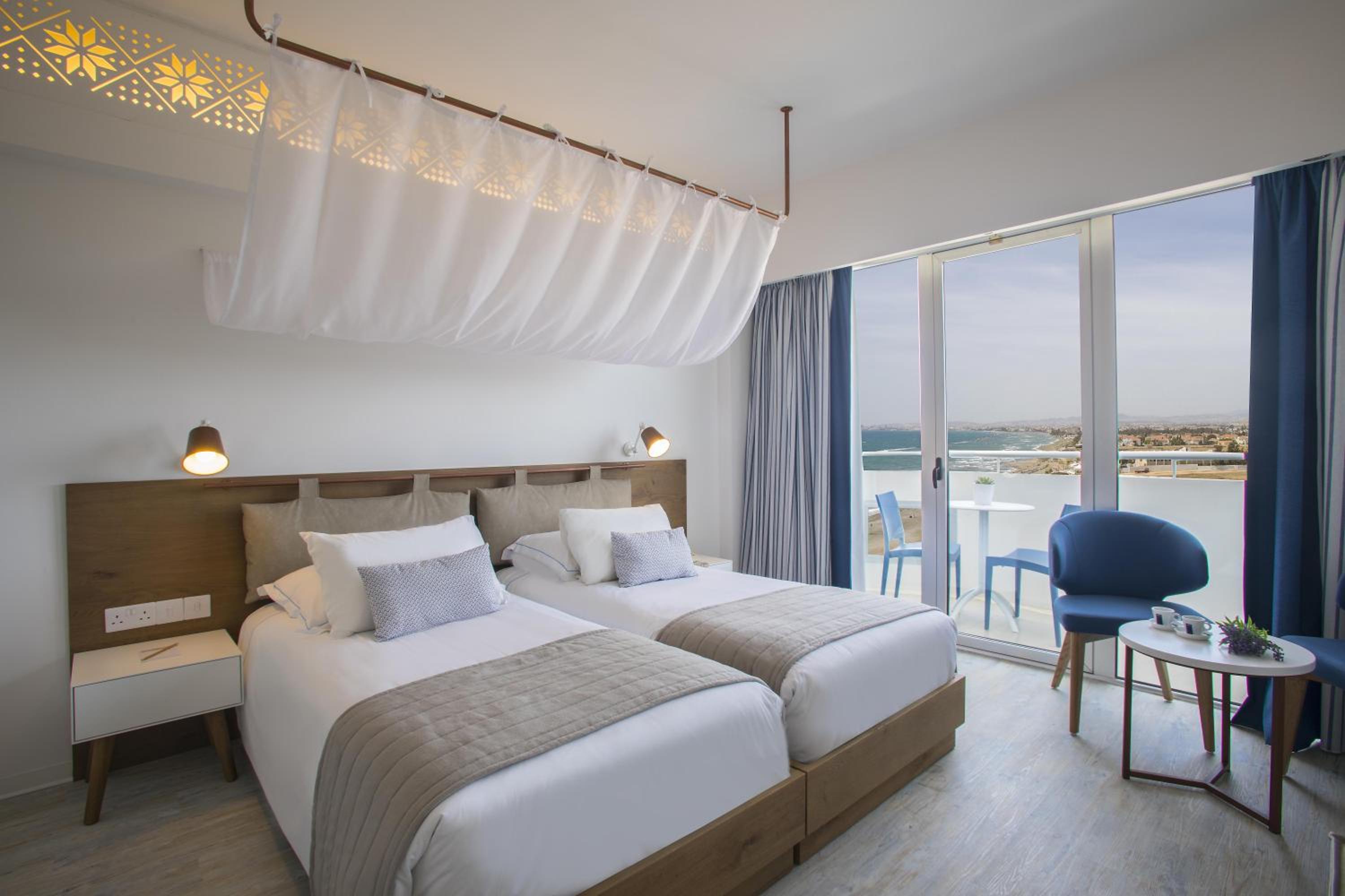 Double or Twin Room with Side Sea View