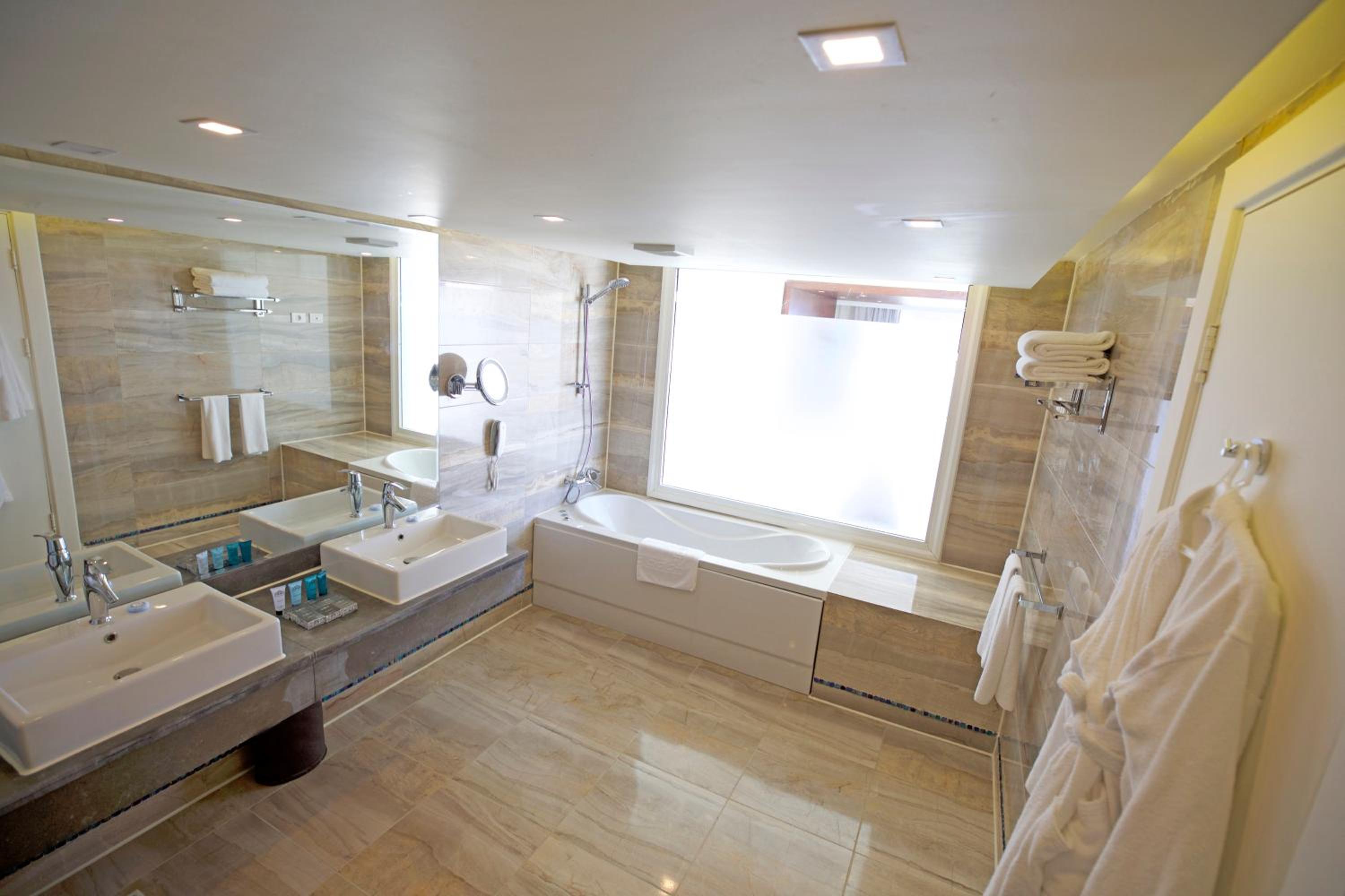 Executive Suite- Posh Club