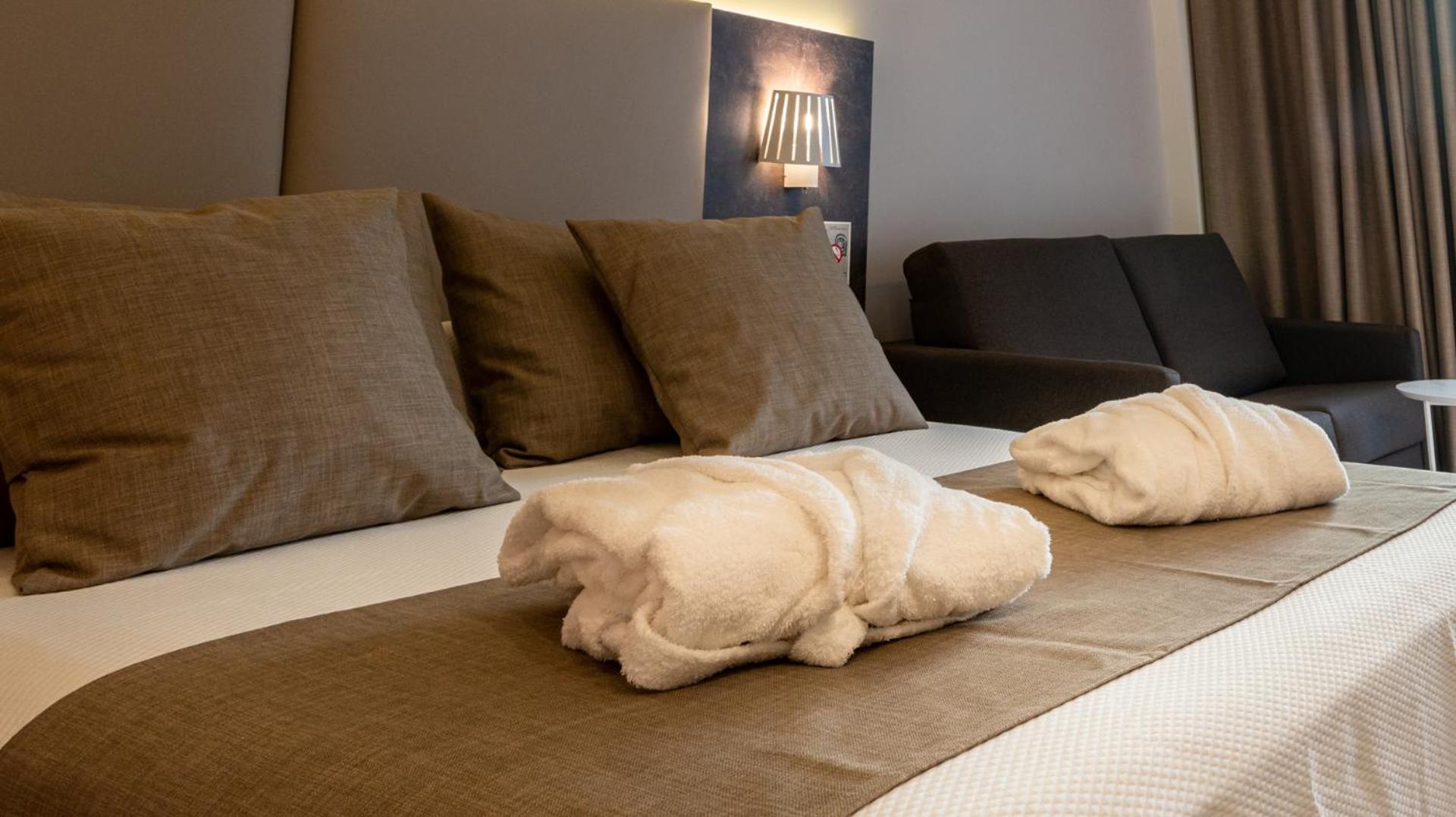 Family Room with Sea View