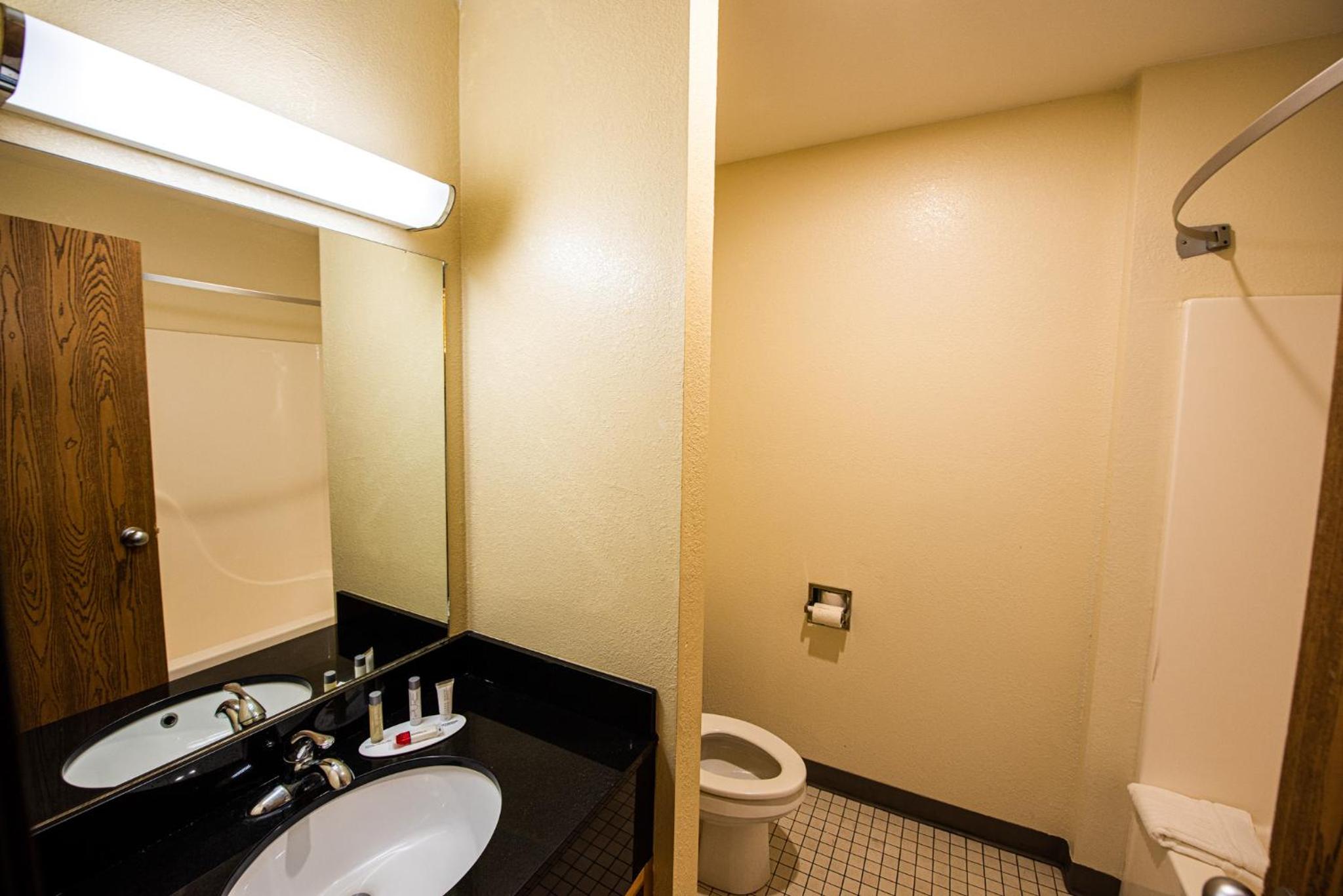King Room - Mobility Access/Non-Smoking