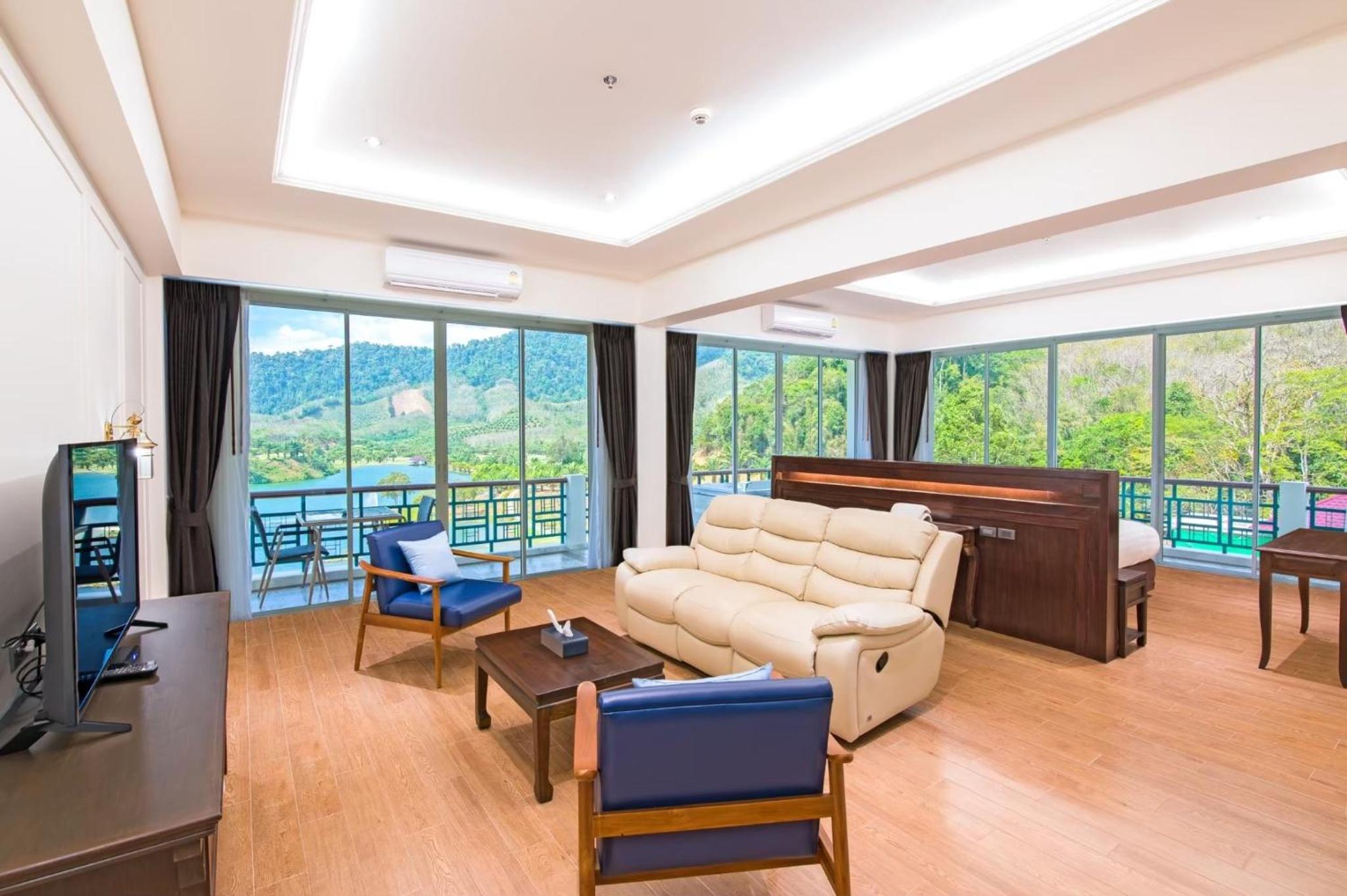 Nai Mueng Horizon Suite