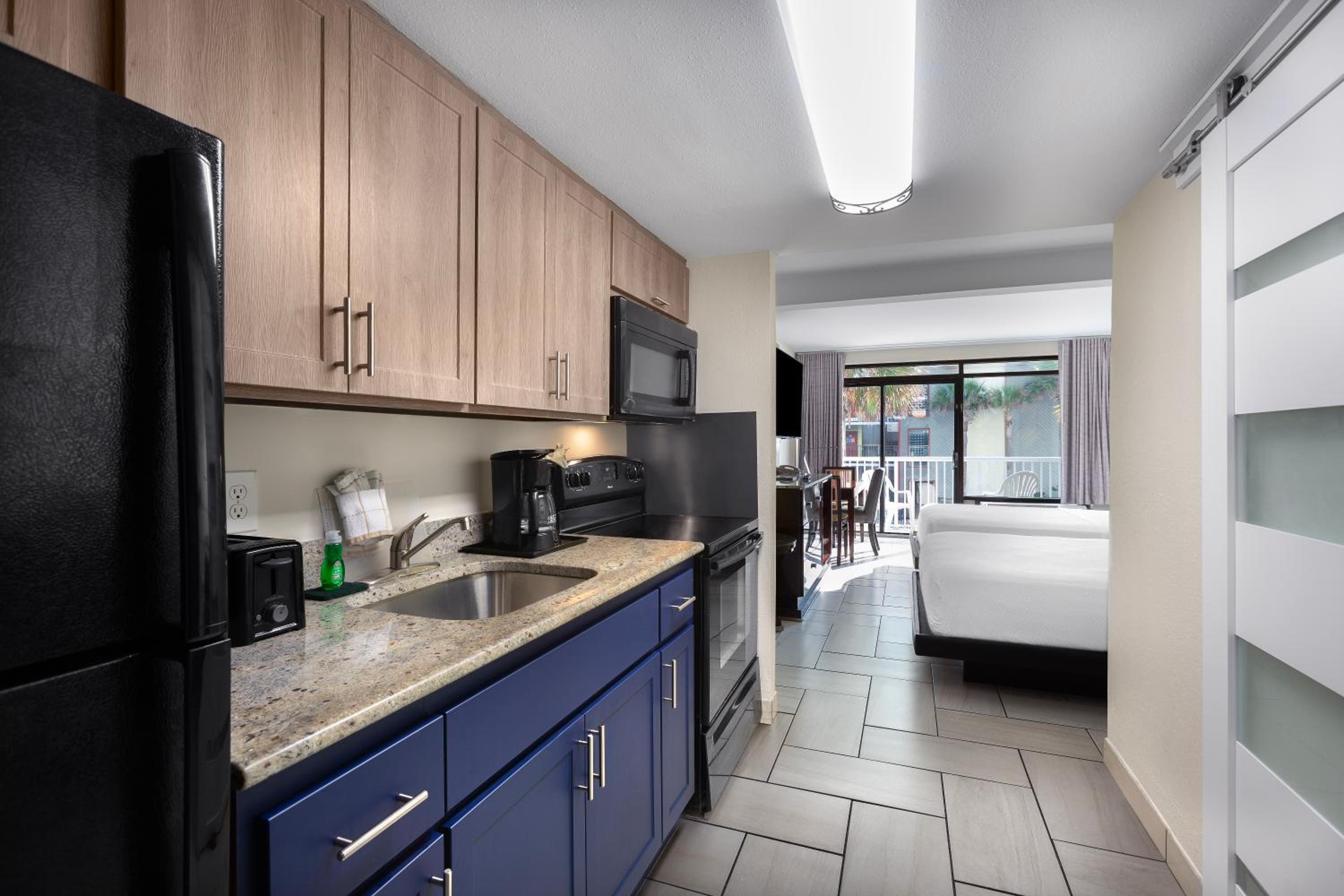 Double Room with Partial Ocean View