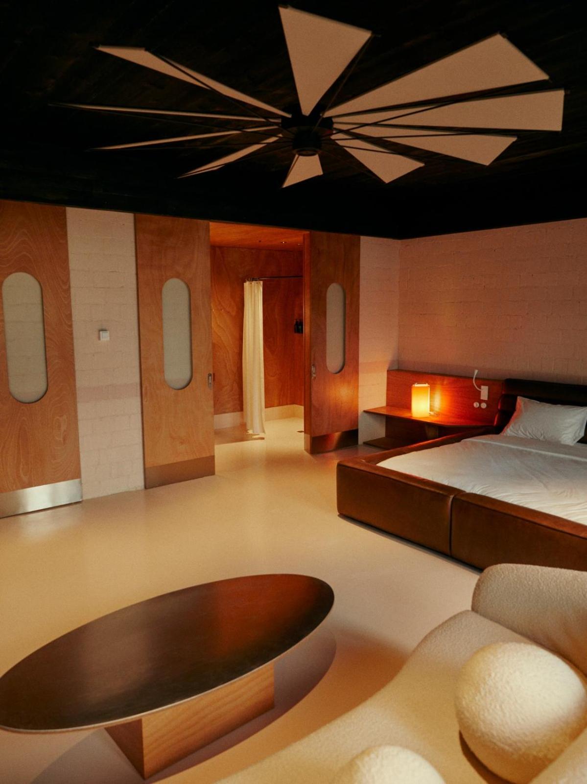 Old Town View Signature Room