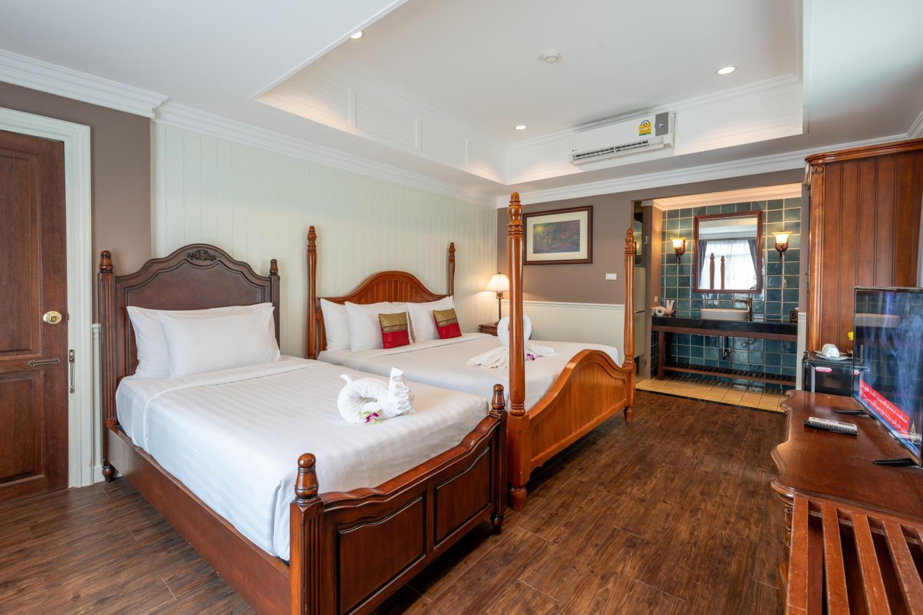 Triple Suite with City View