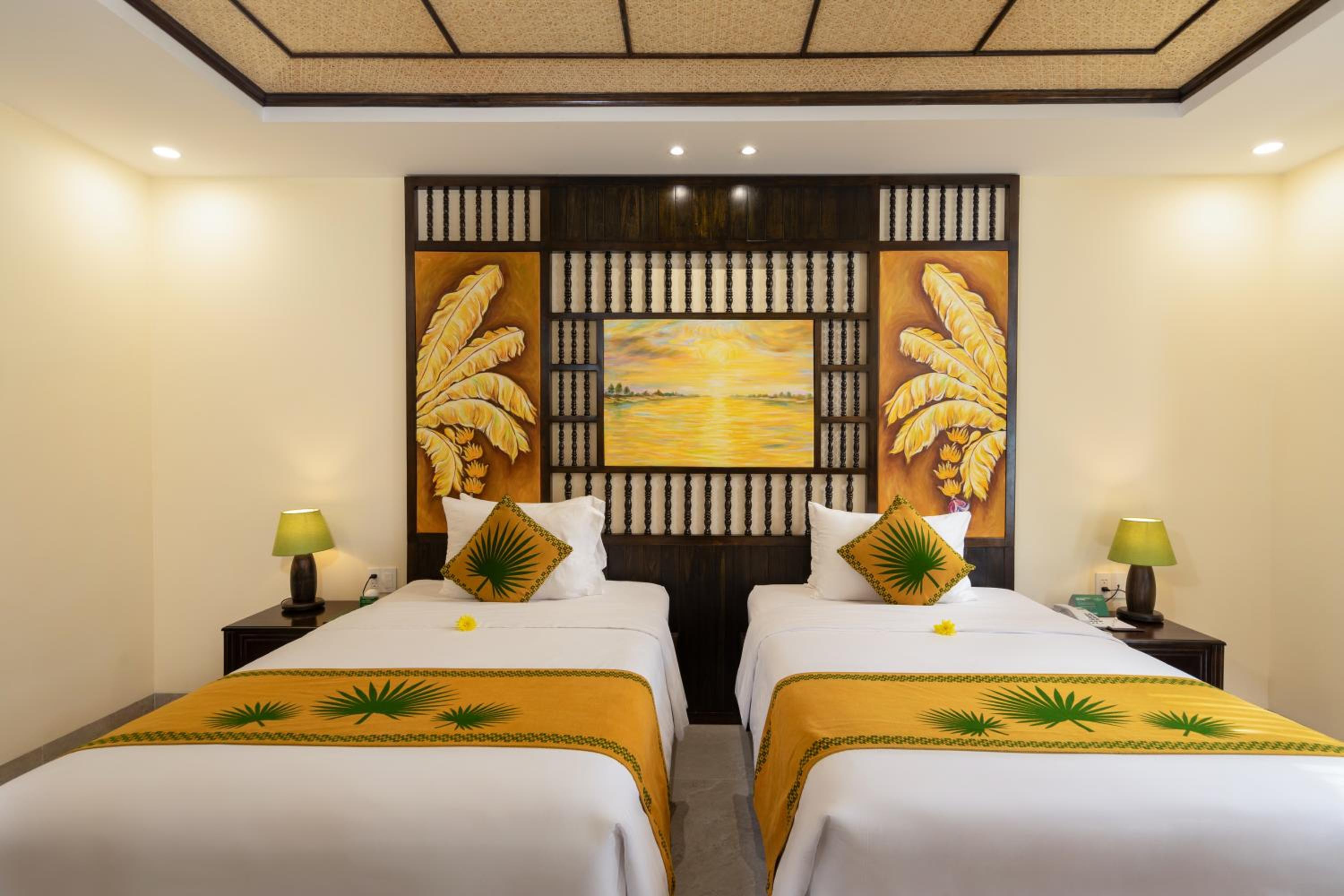 03 BEDROOM OCEAN FRONT VILLA WITH PRIVATE POOL